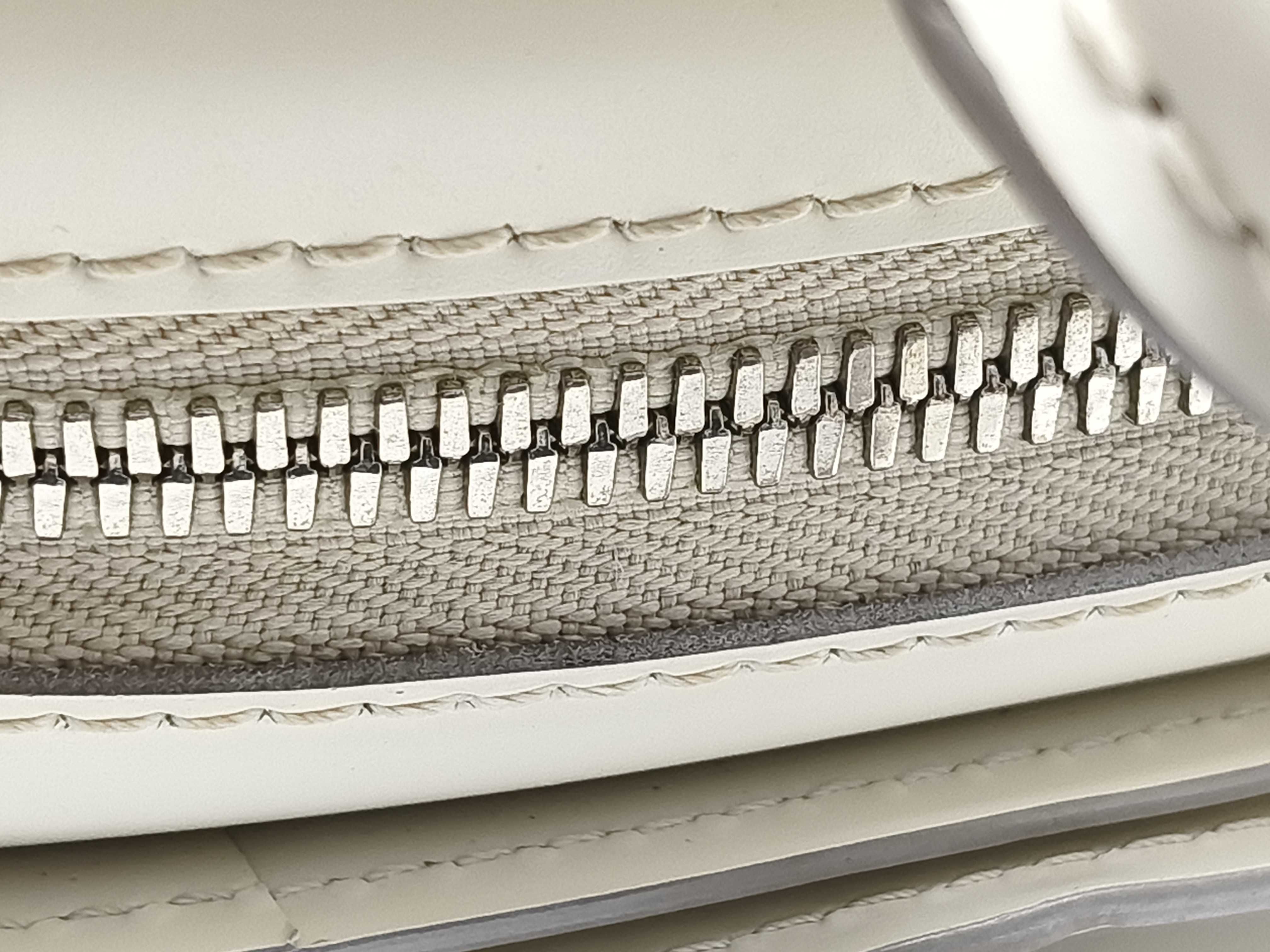 Epi Pont Neuf PM Handbag — view 6