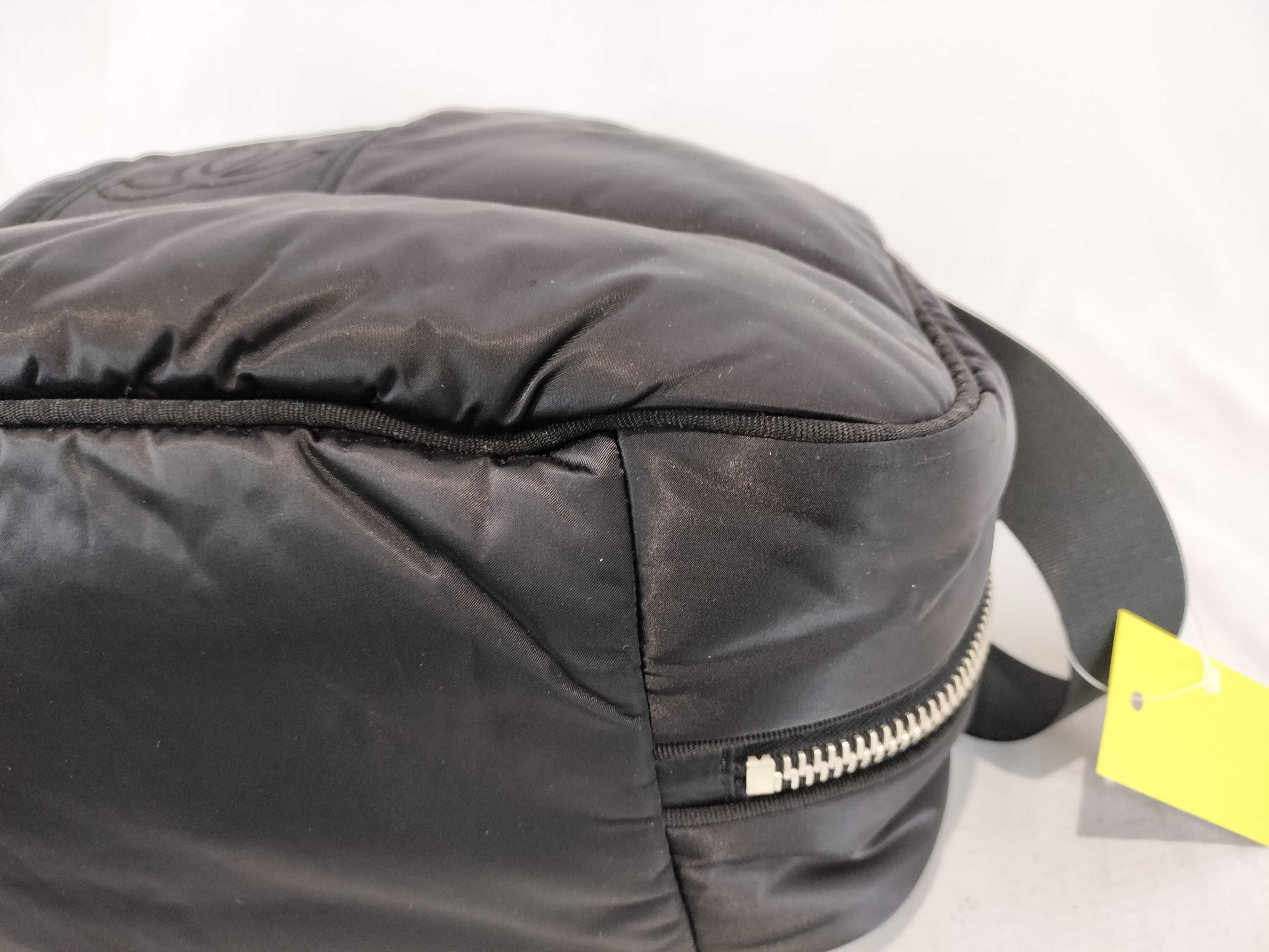 Sport Coco Mark Shoulder Bag (Series 10) — view 7