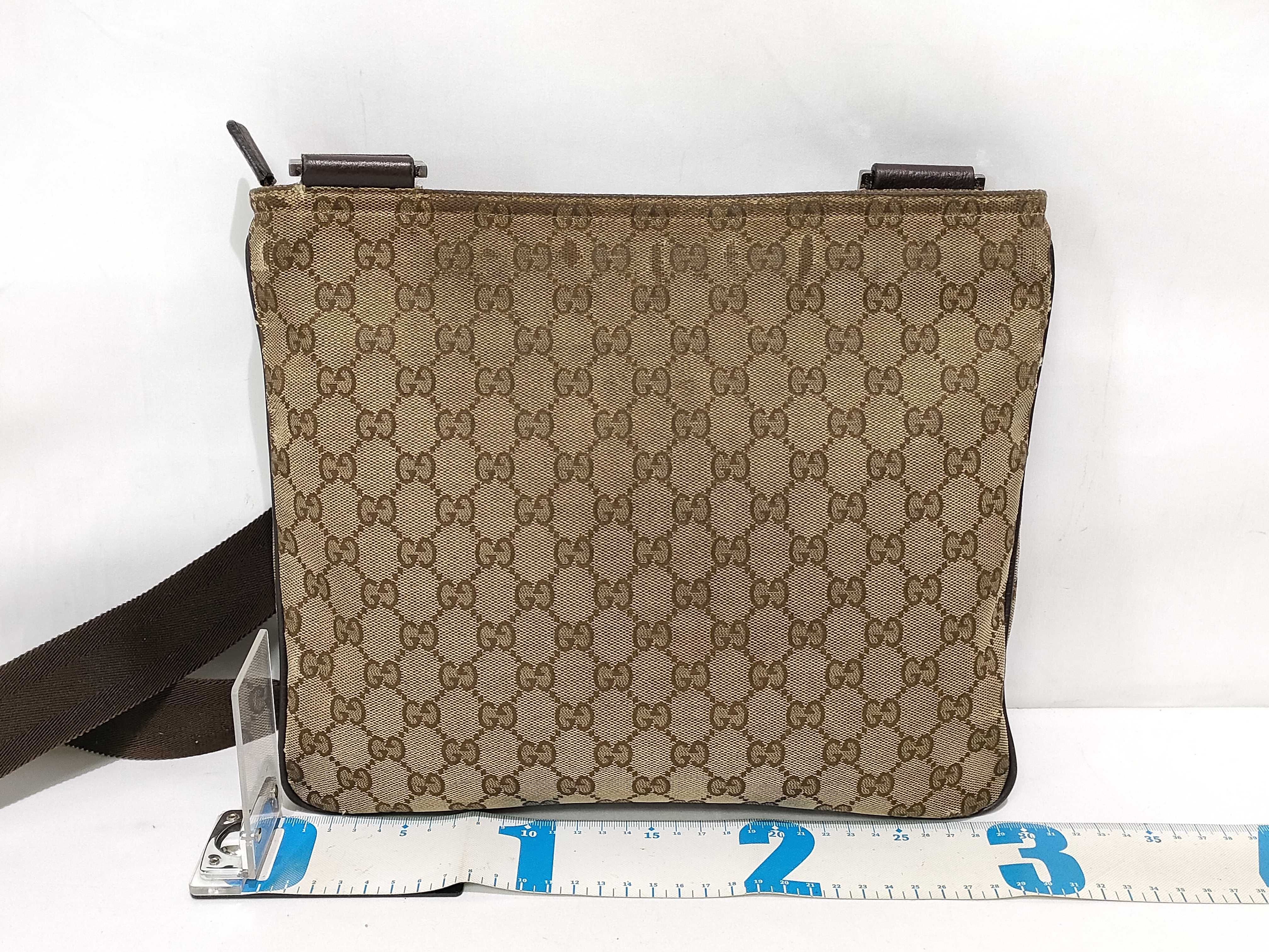 GG Canvas Shoulder Bag — view 2