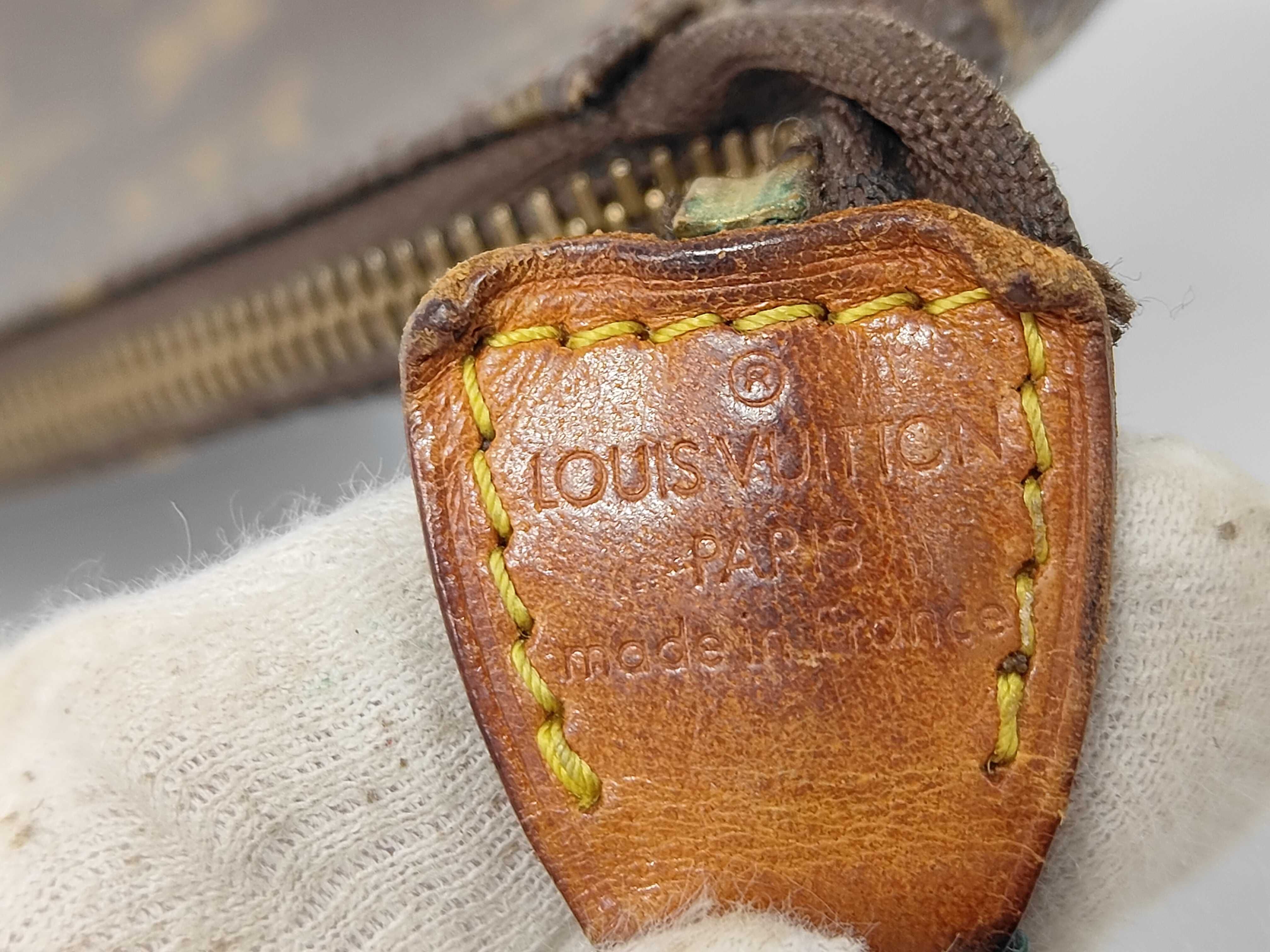 LV PVC Pochette Accessoires M51980 Pouch — view 6