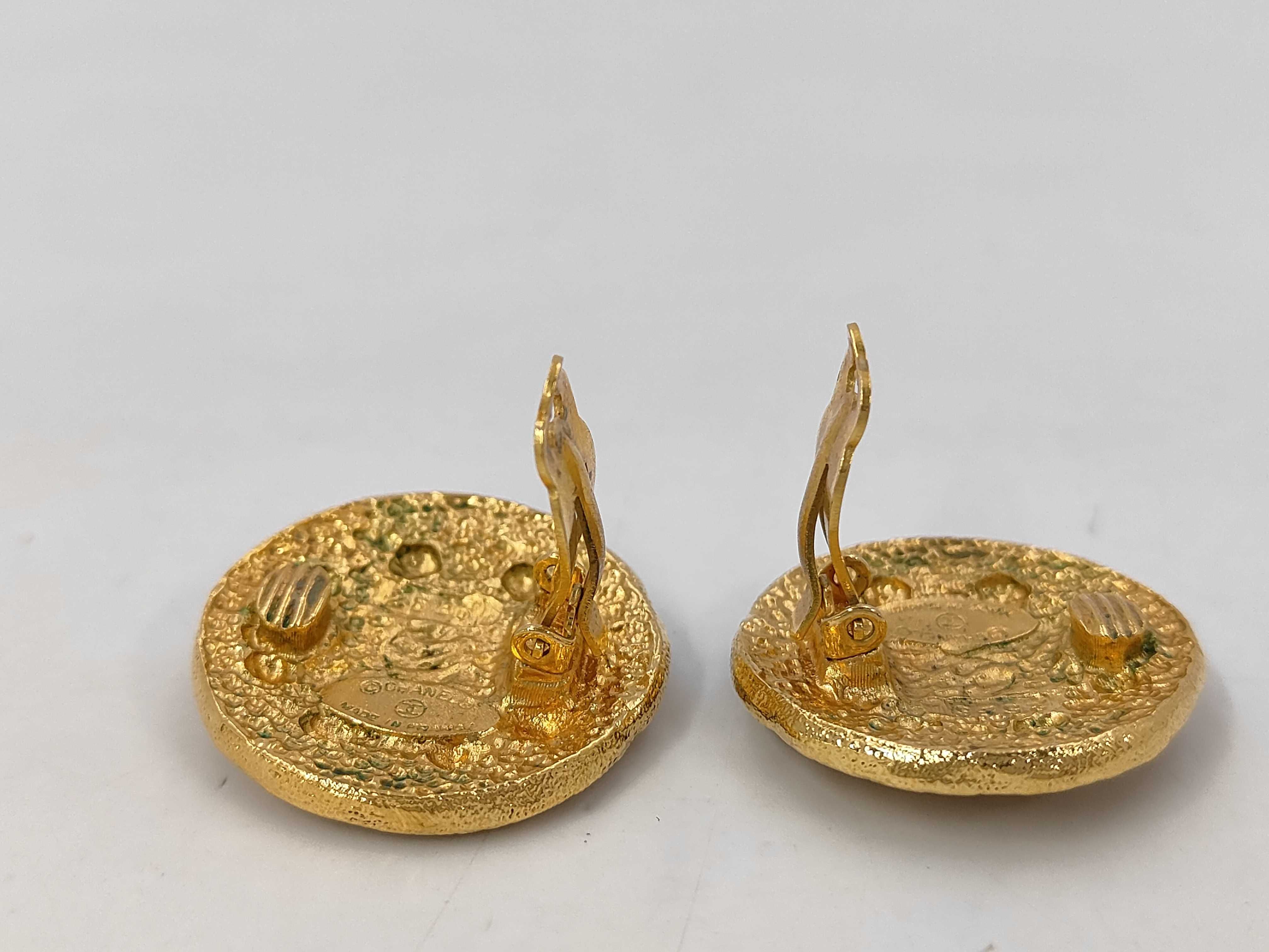 Round GP Logo Coco Mark Earrings — view 3