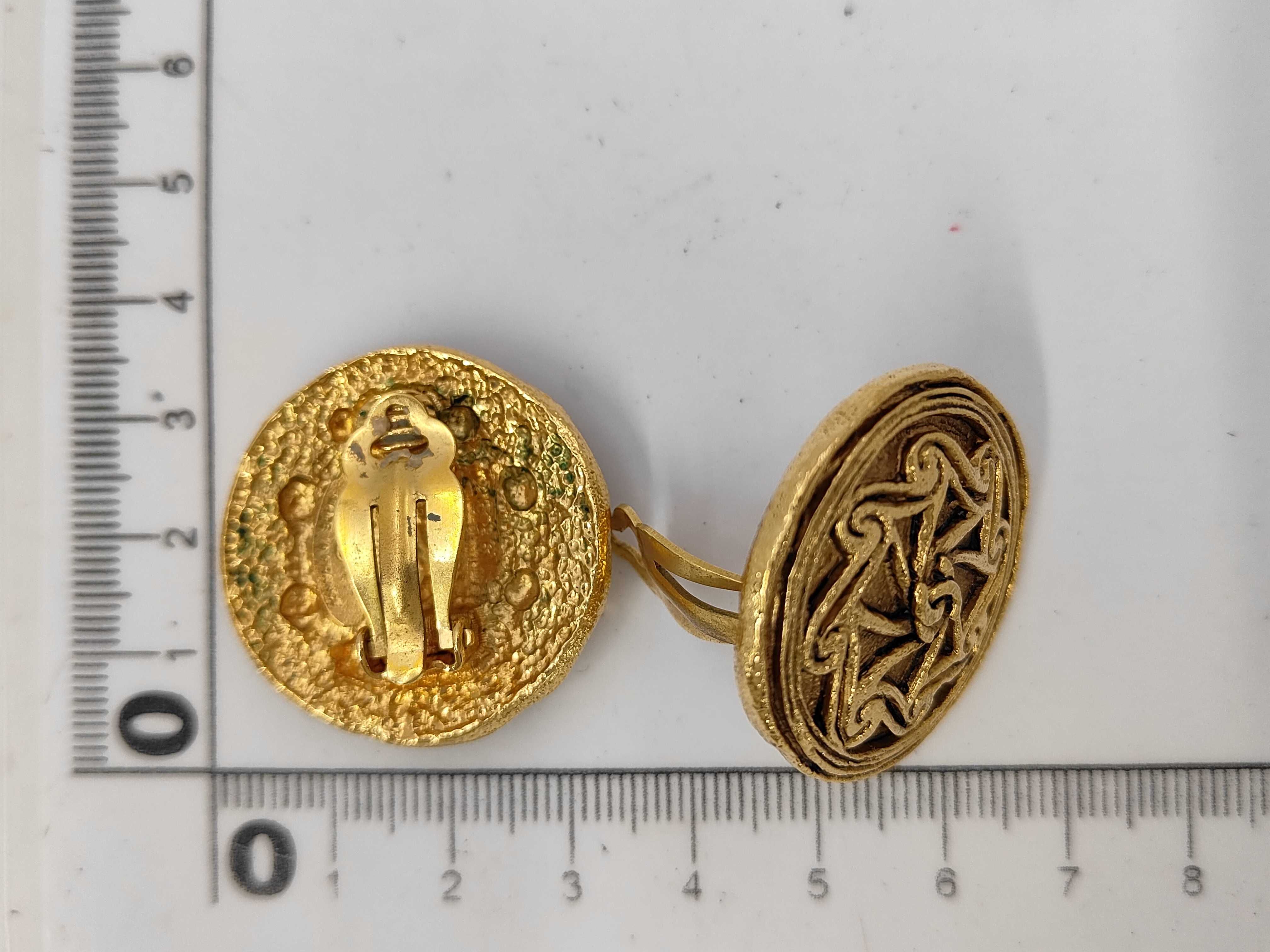 Round GP Logo Coco Mark Earrings — view 5