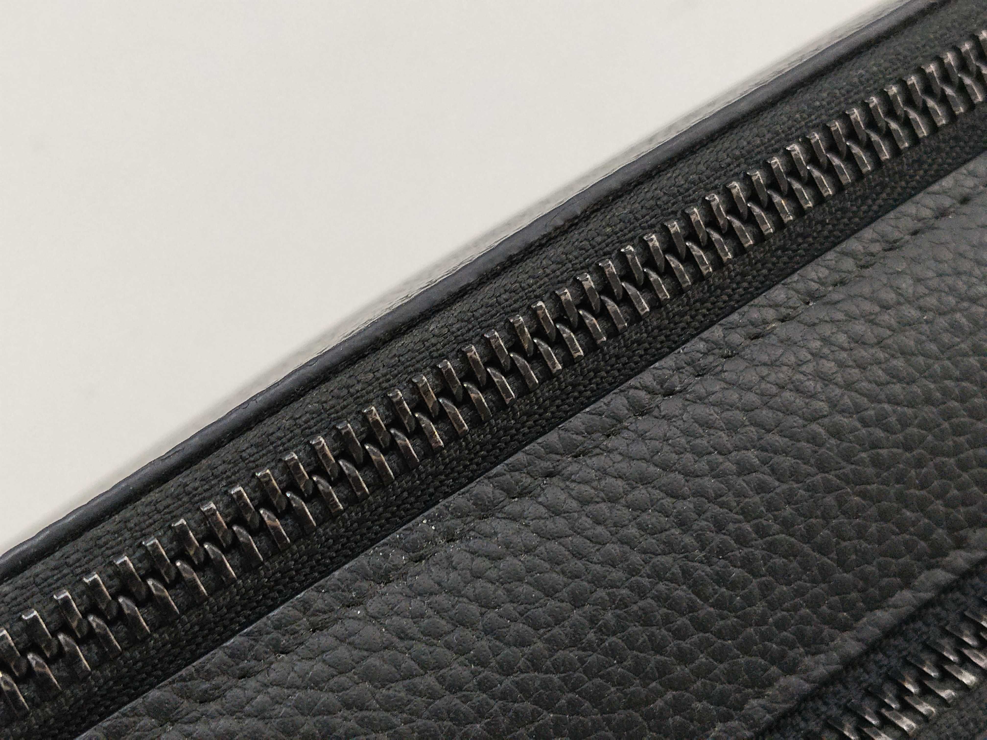 LV Aerogram Alpha Wearable Wallet M59161 Black Bag — view 9