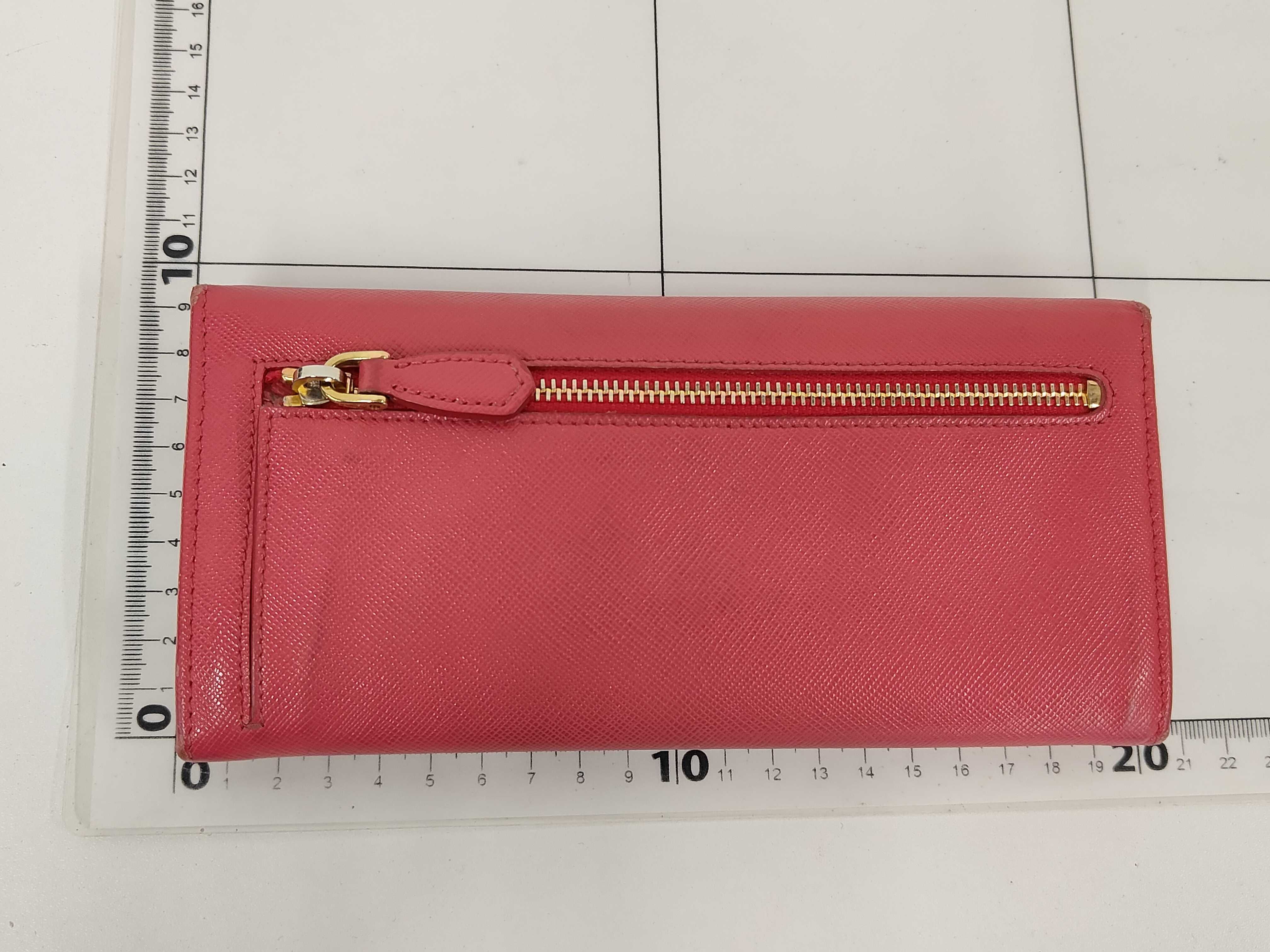 long wallet — view 2