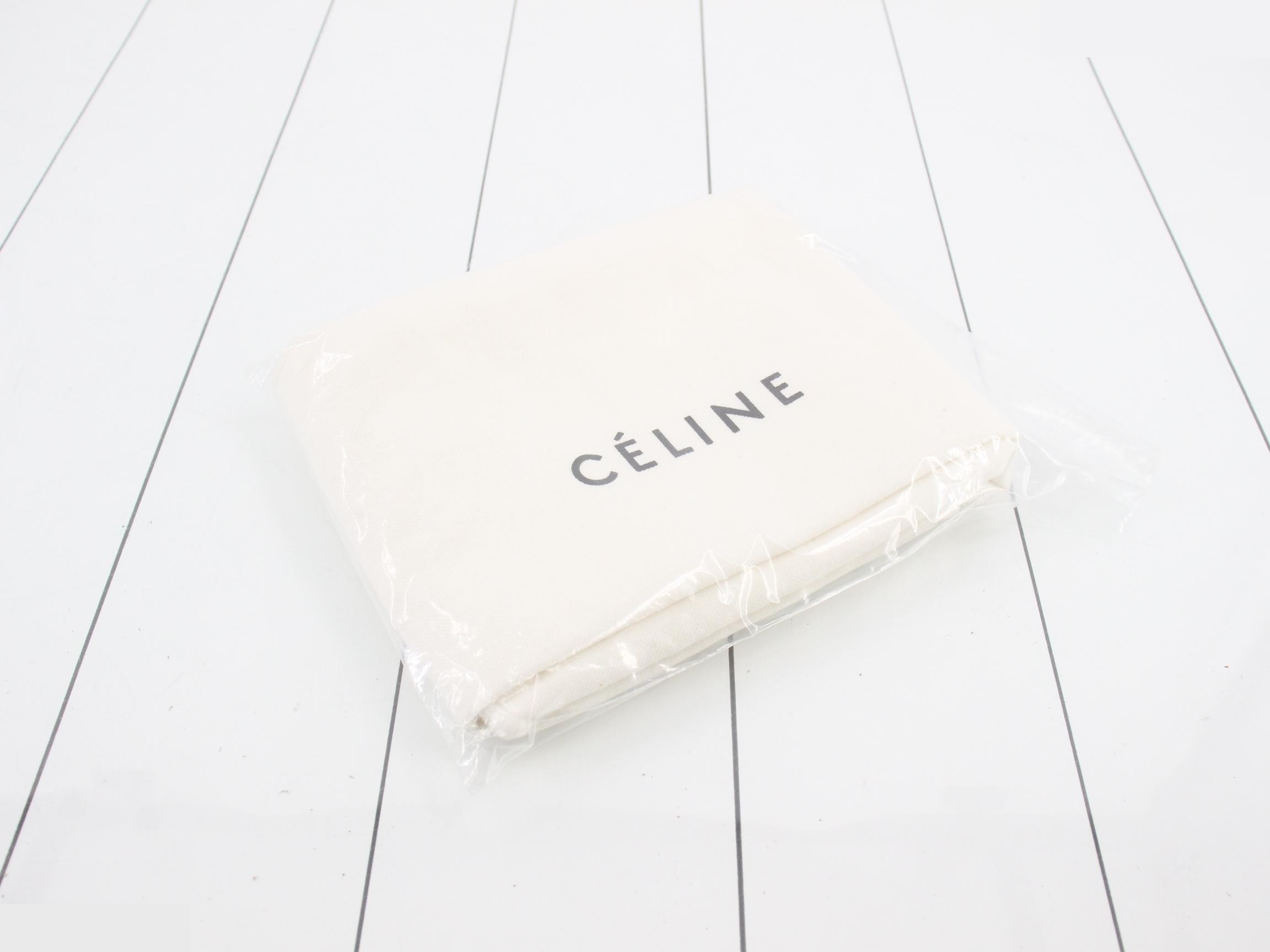 Other lines: Bags, Tote bags, Luggage — view 7