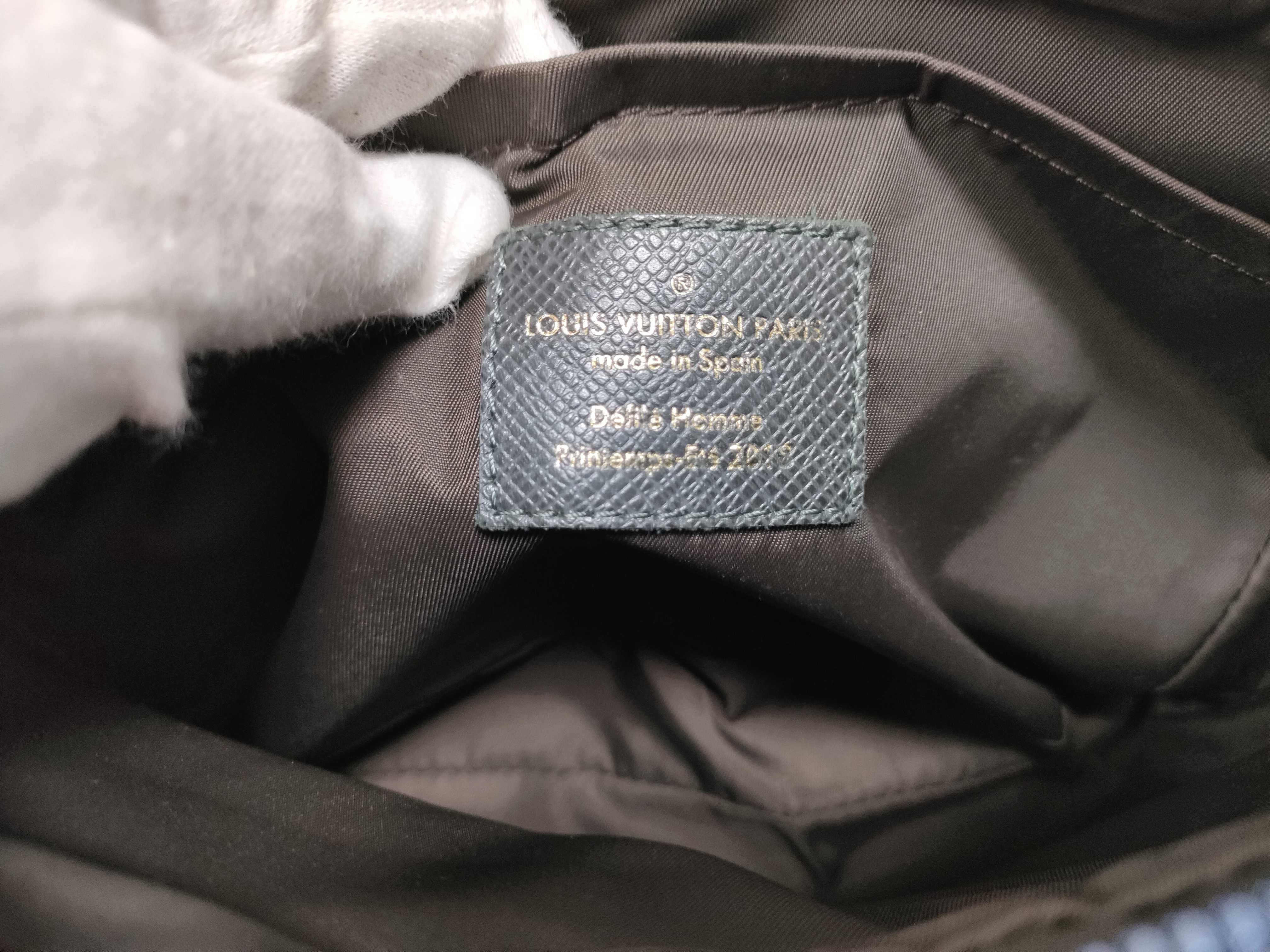 Monogram Louis Vuitton Shoulder Bag — view 14