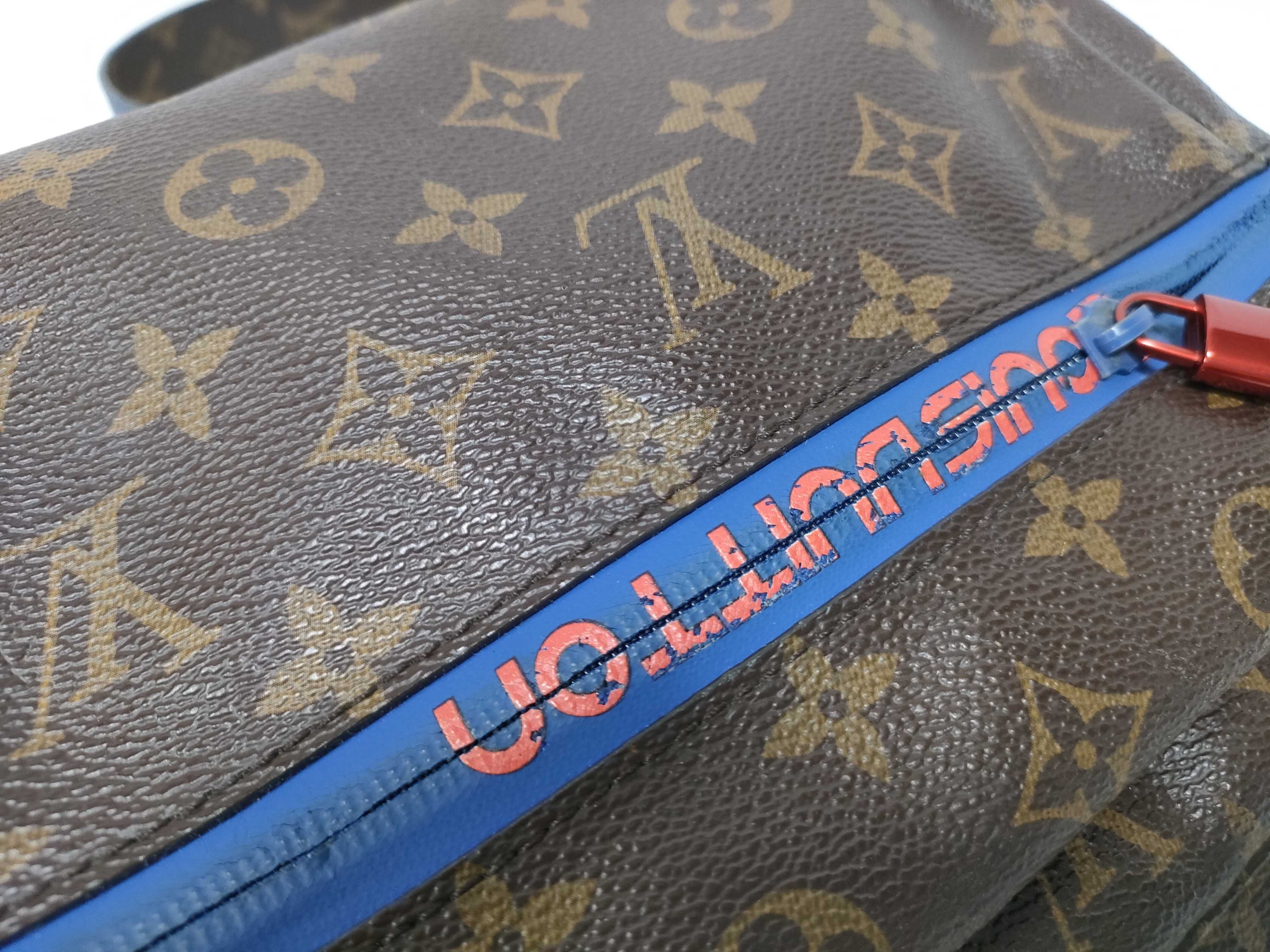 Monogram Louis Vuitton Shoulder Bag — view 7