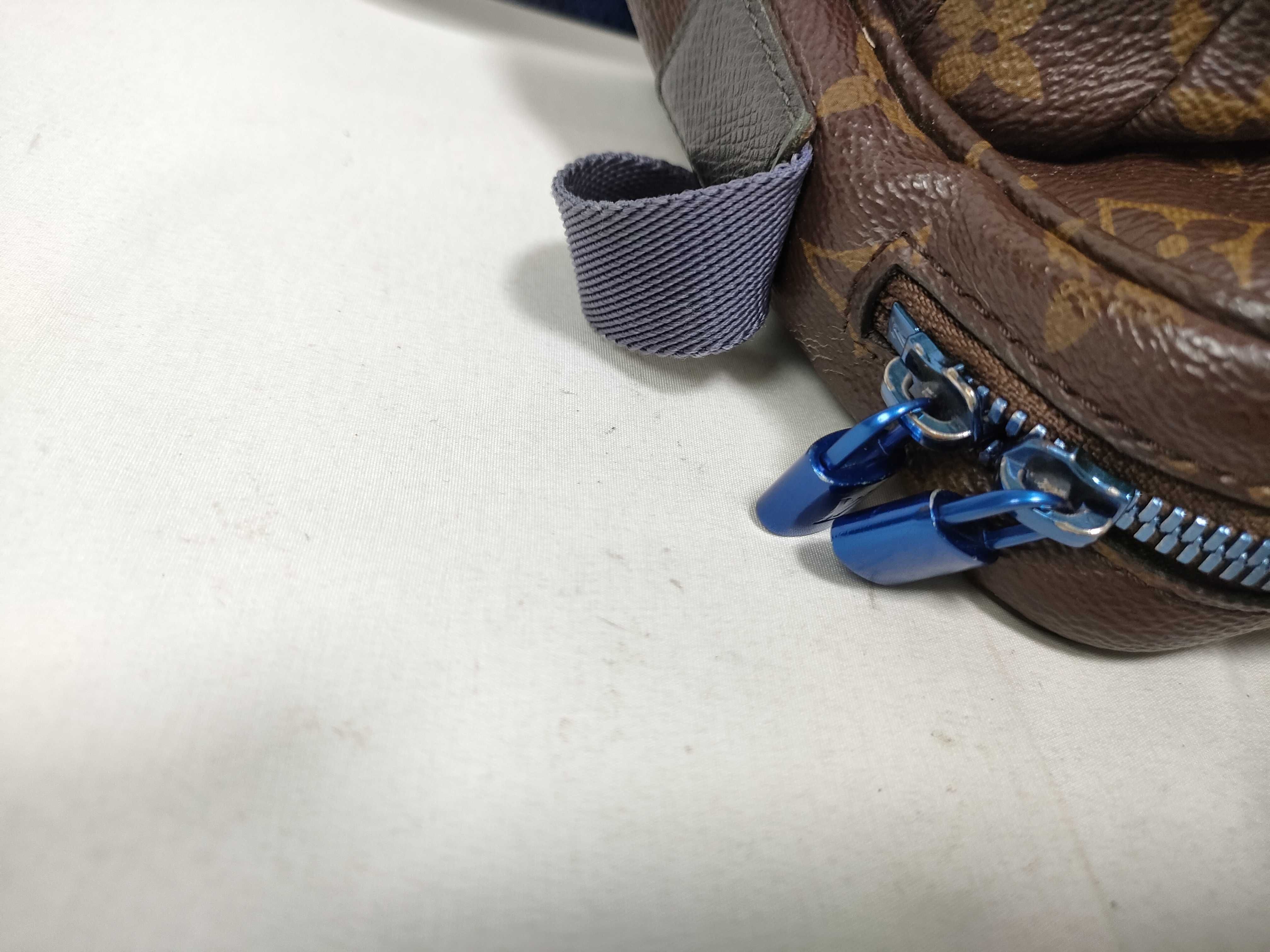 Monogram Louis Vuitton Shoulder Bag — view 10