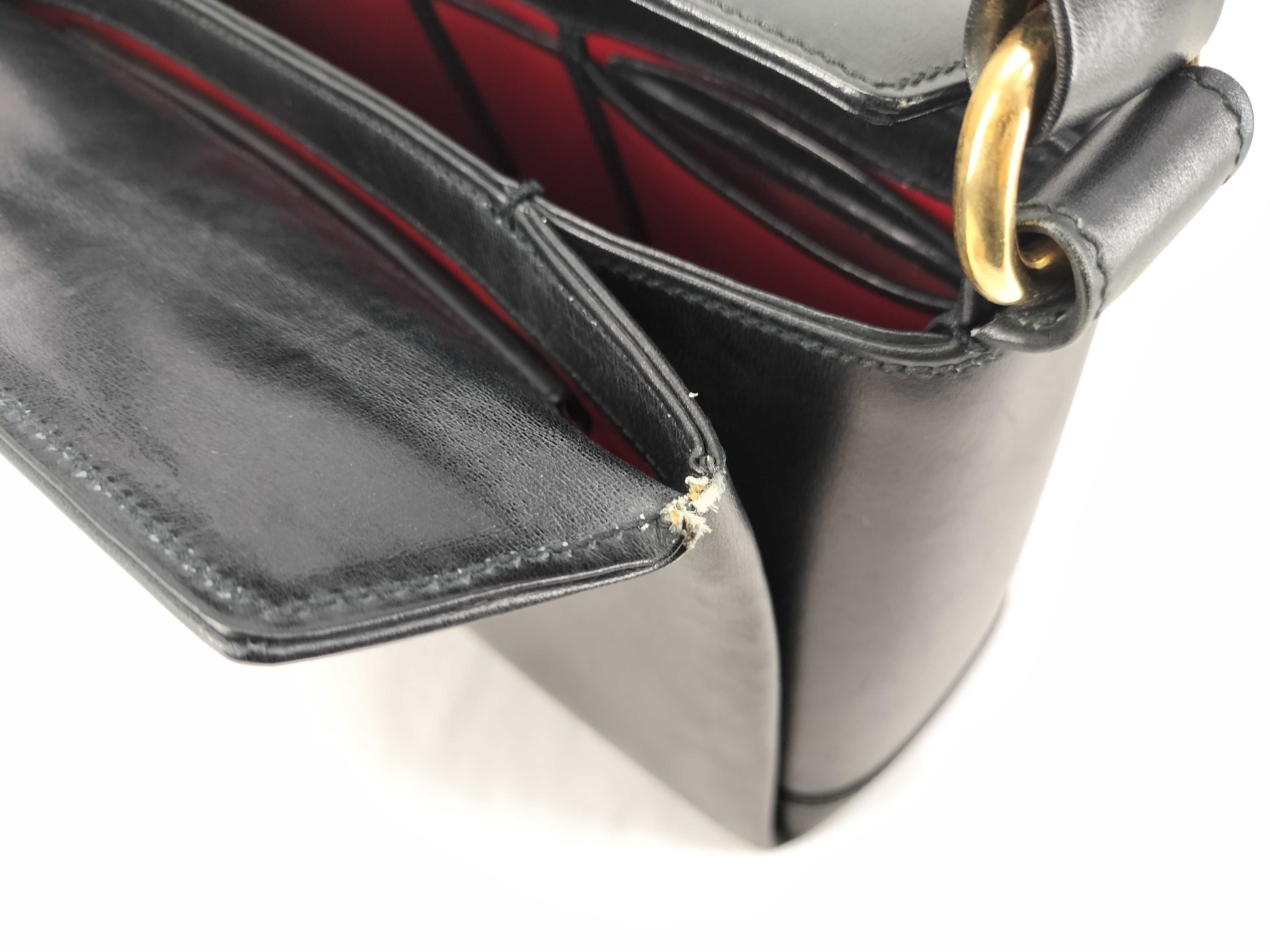 Old Turnlock Leather Handbag — view 15