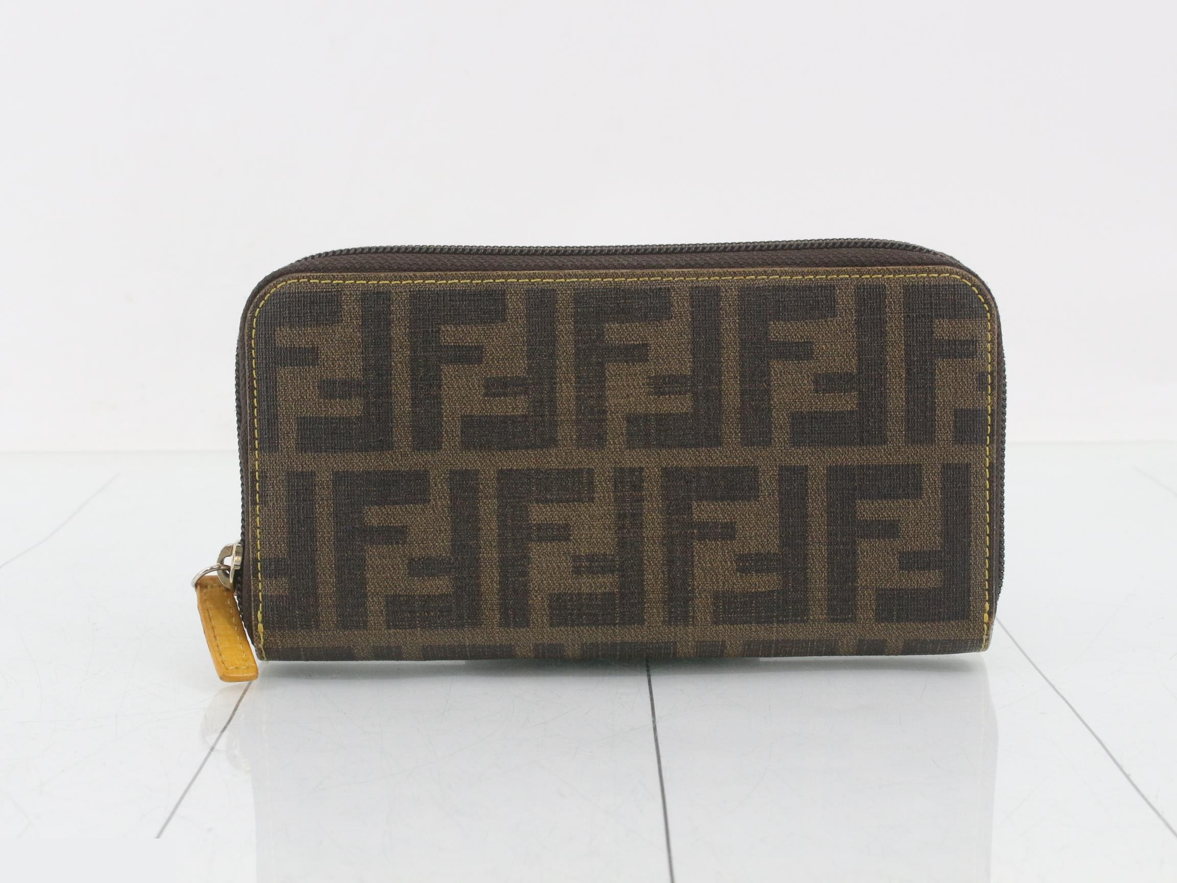 ZUCCA (bag) - Round Zipper Long Wallet
