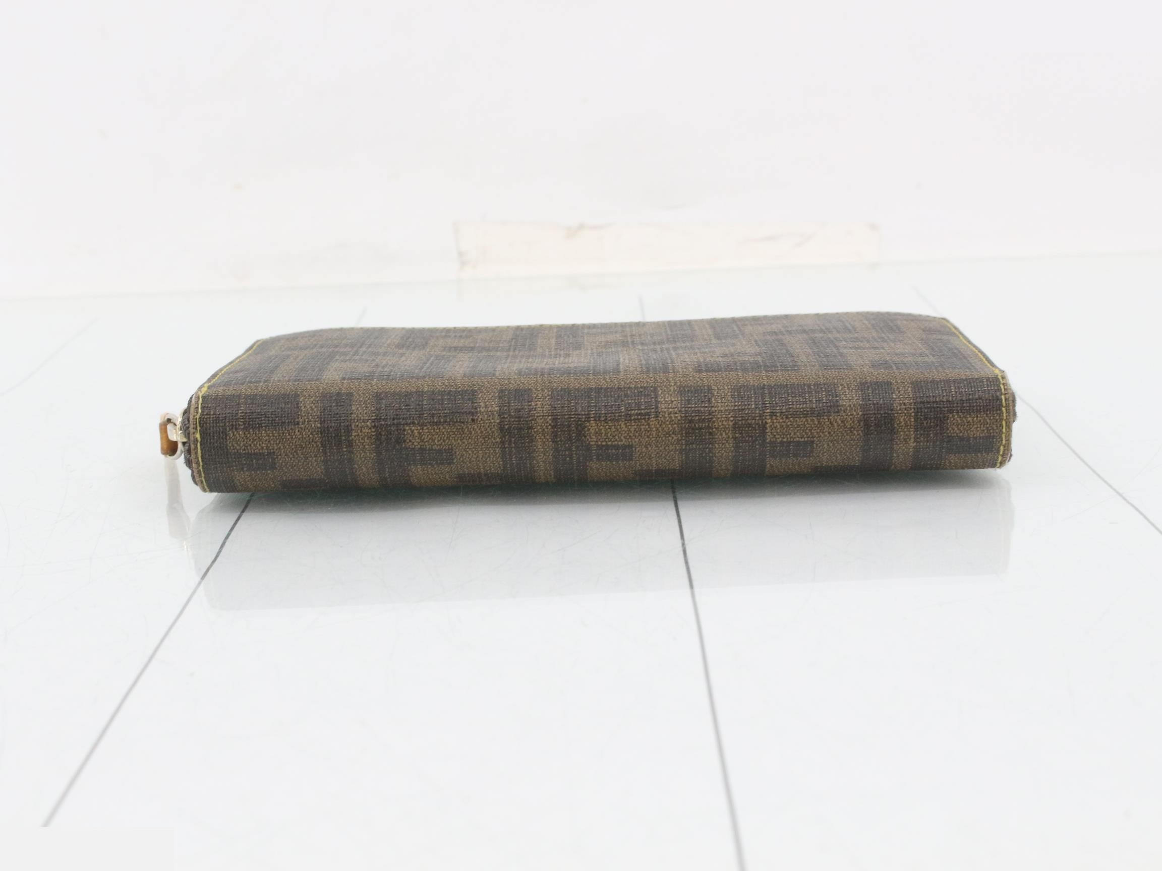 ZUCCA (bag) - Round Zipper Long Wallet — view 3