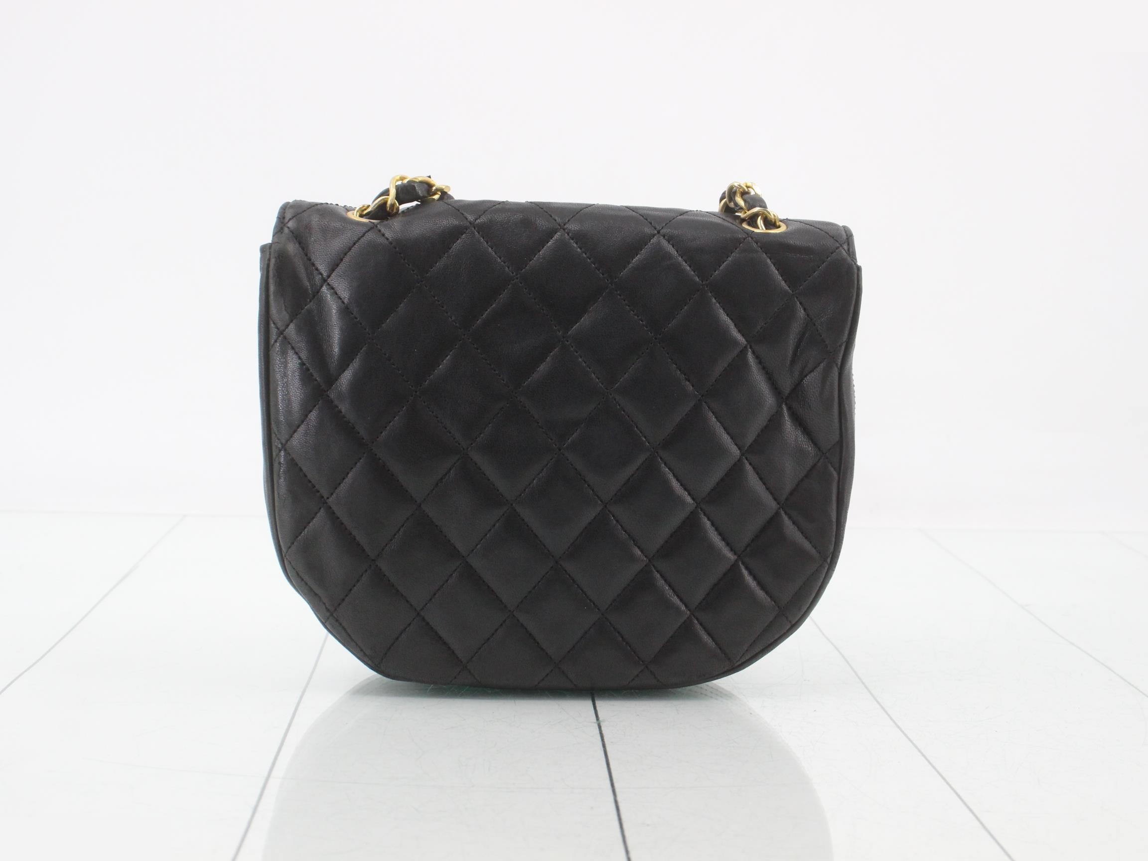 Matelassé Push-Lock Chain Shoulder Bag (Serial Number 0) — view 2