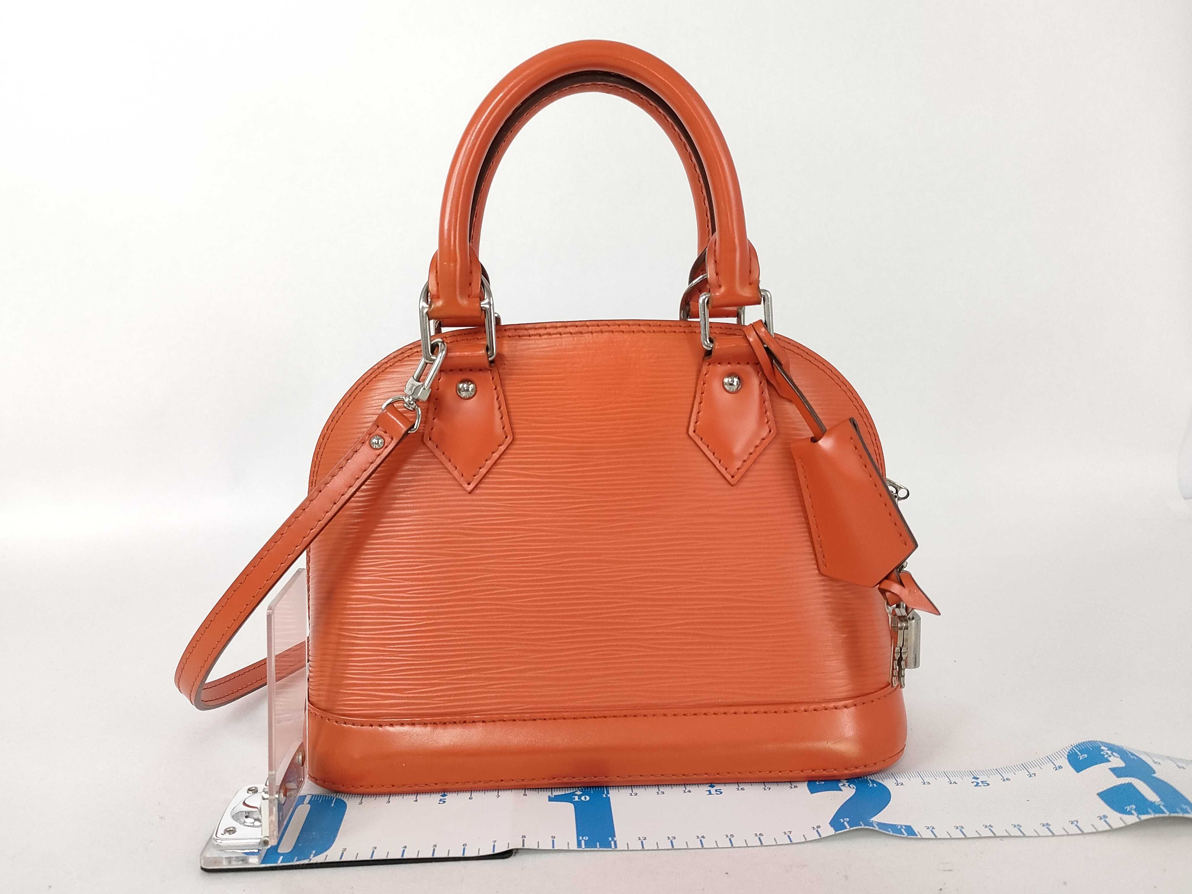 Epi Louis Vuitton Epi Alma BB Handbag — view 2