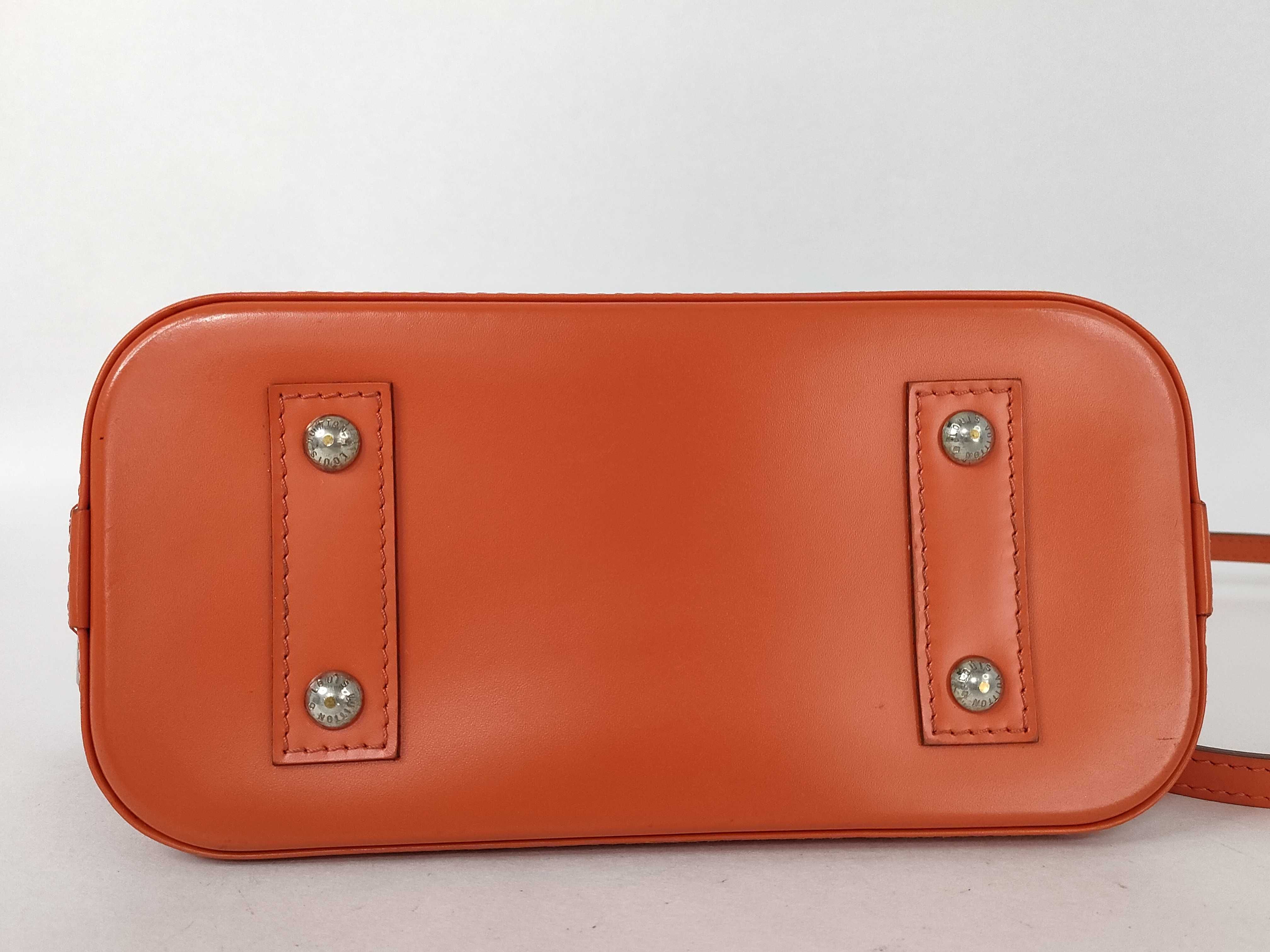 Epi Louis Vuitton Epi Alma BB Handbag — view 9