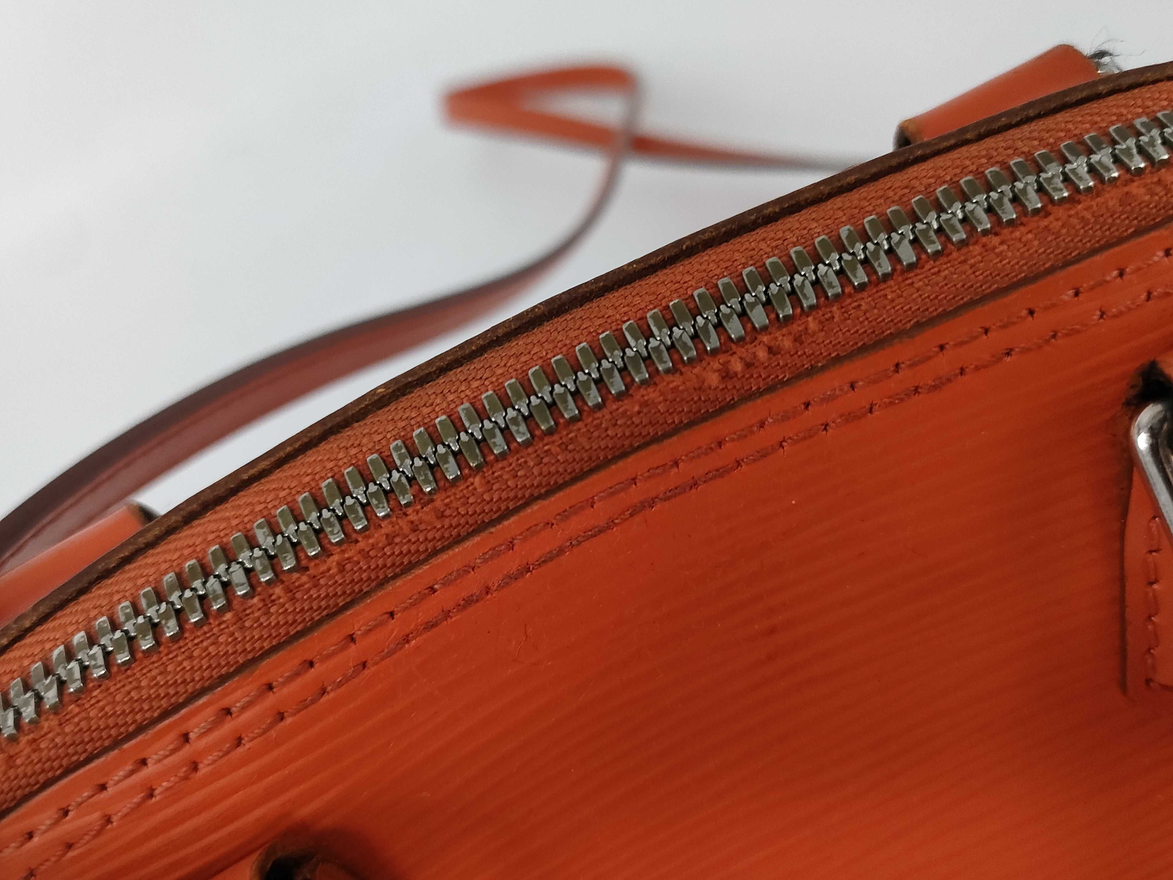 Epi Louis Vuitton Epi Alma BB Handbag — view 10