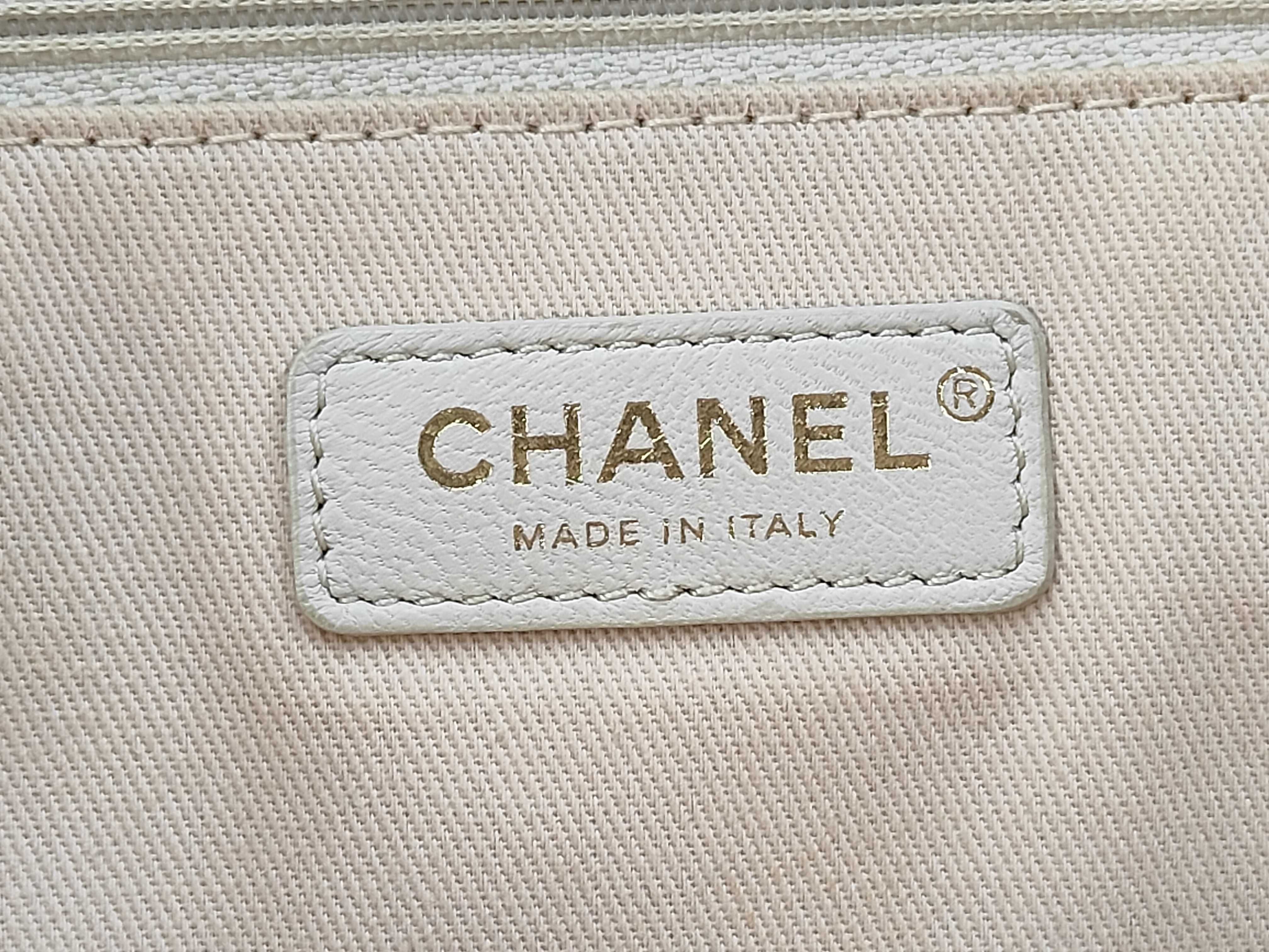 Deauville Beige 14 Tote Bag — view 10