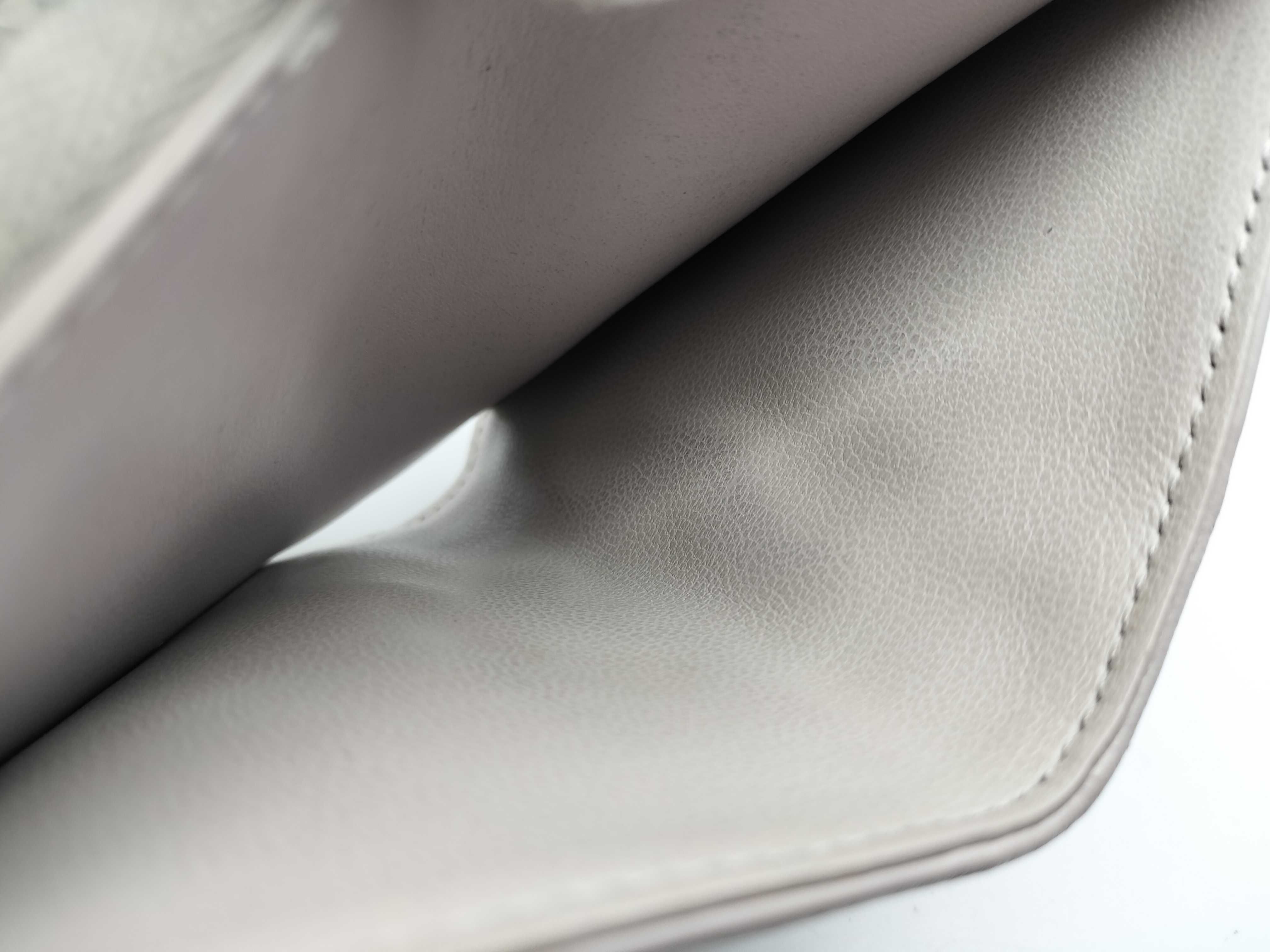 Monogram Portefeuille Lou Wallet — view 11