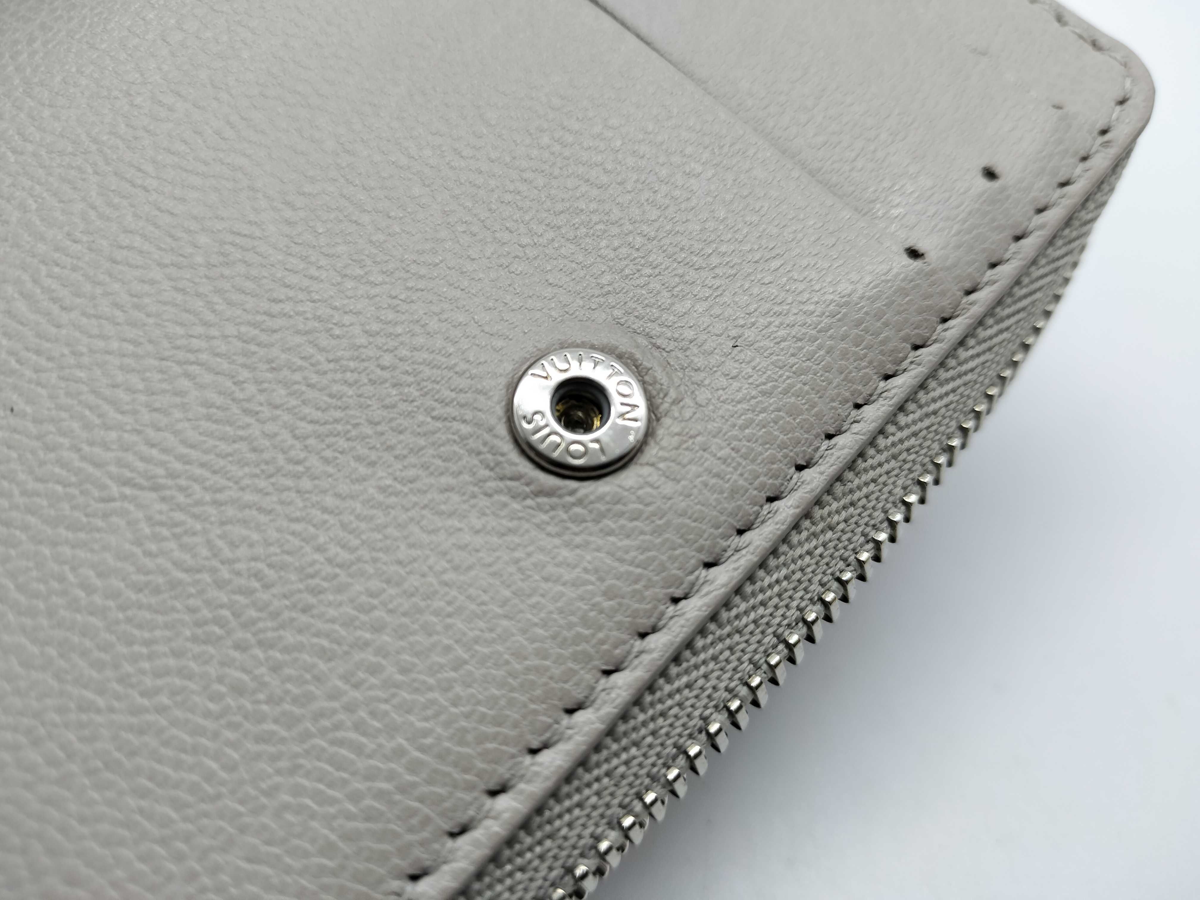 Monogram Portefeuille Lou Wallet — view 13