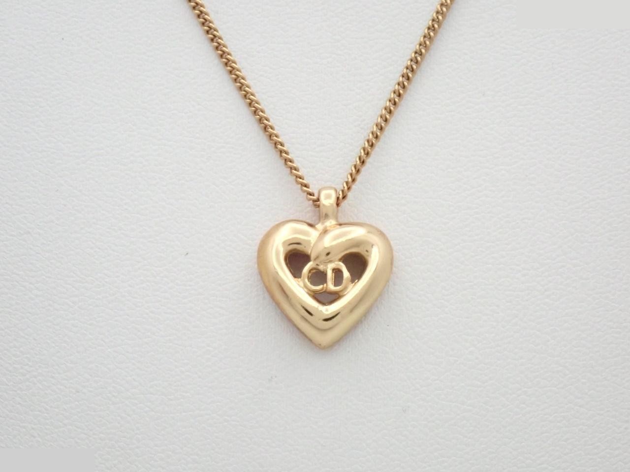 necklace, heart design, chain approximately 44cm