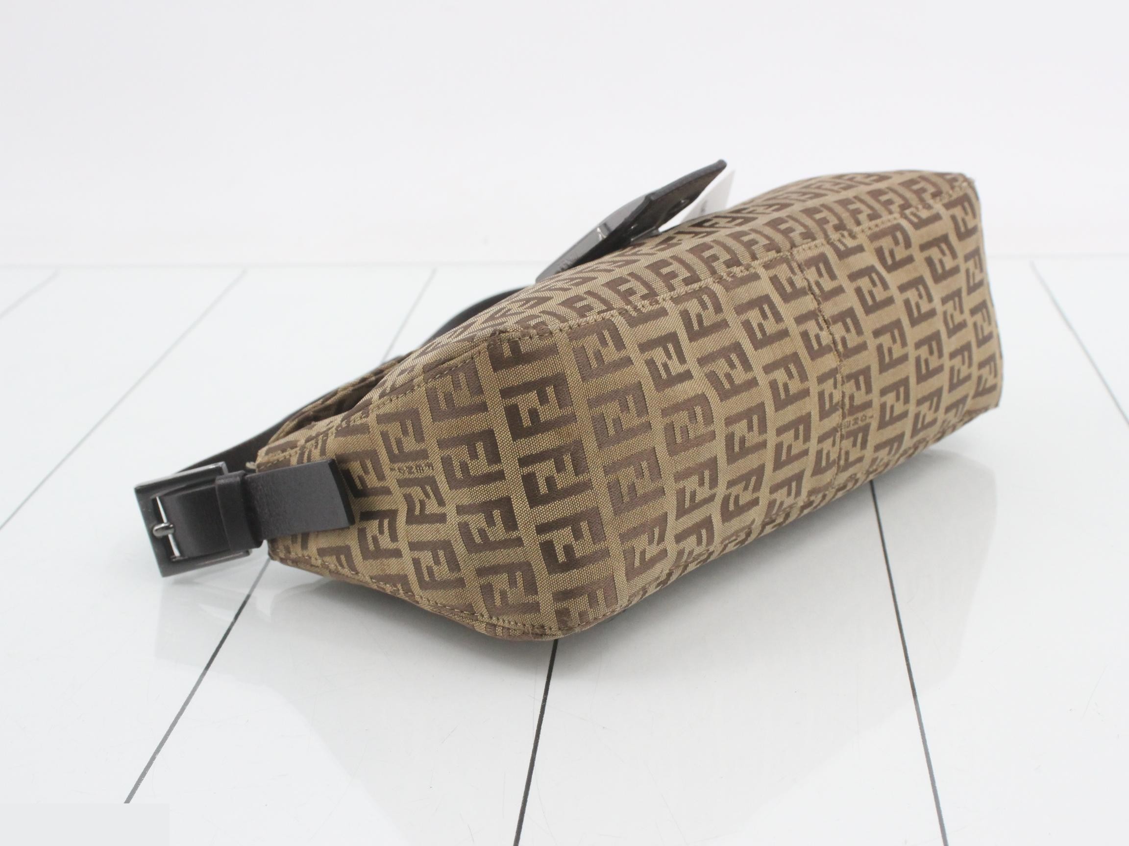ZUCCA Mamma Bucket Shoulder Bag — view 5