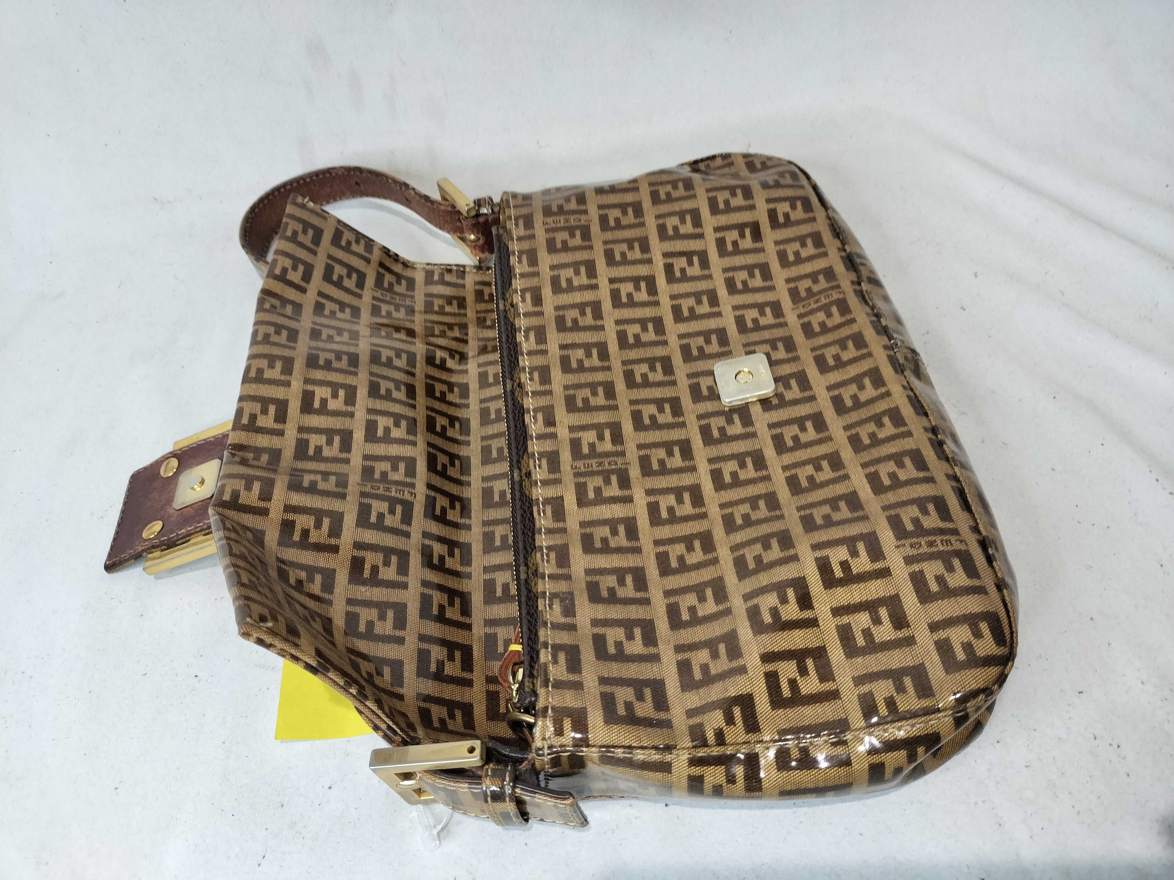 Mamma hardware enamel one-shoulder handbag — view 9