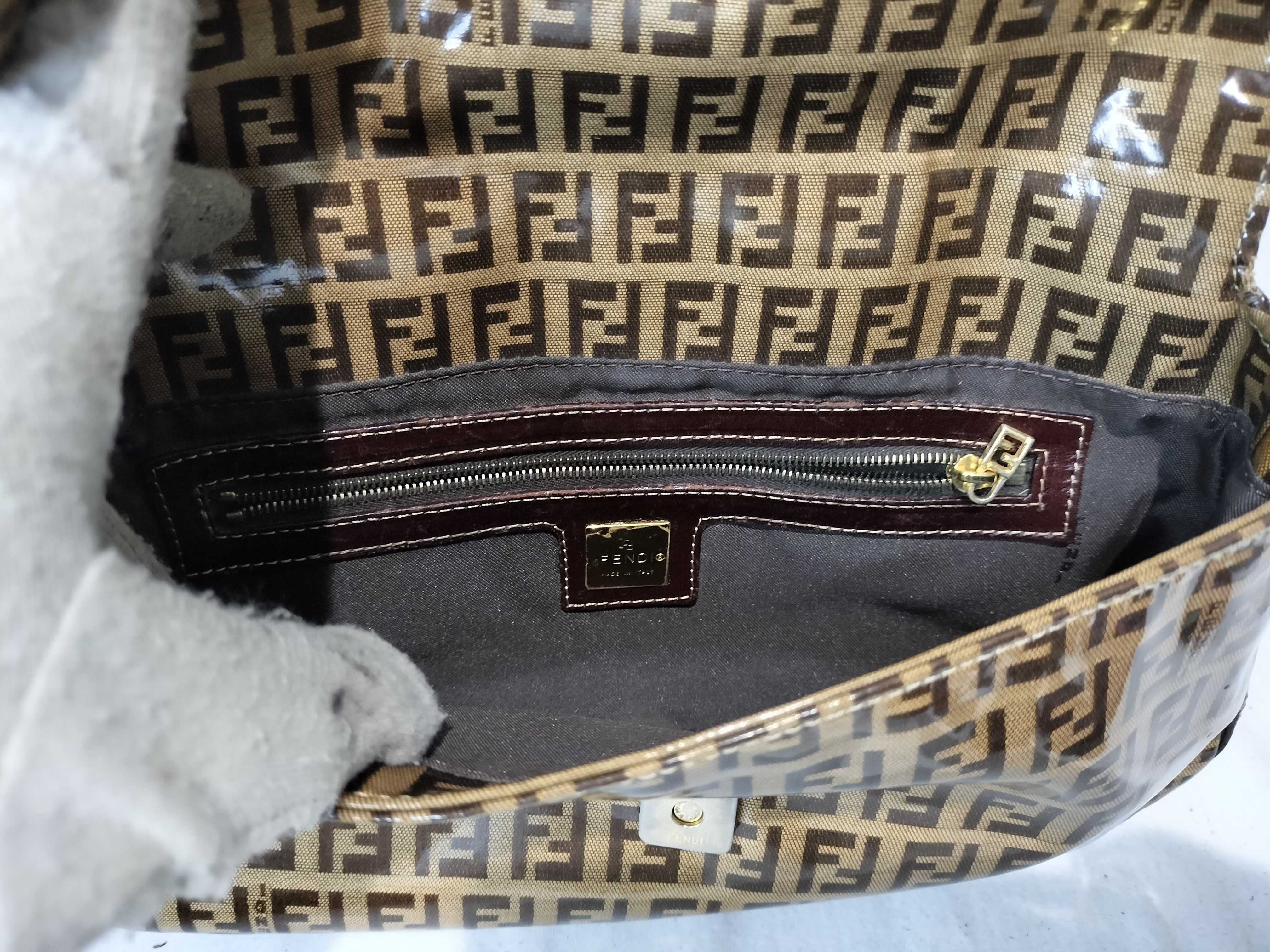 Mamma hardware enamel one-shoulder handbag — view 10