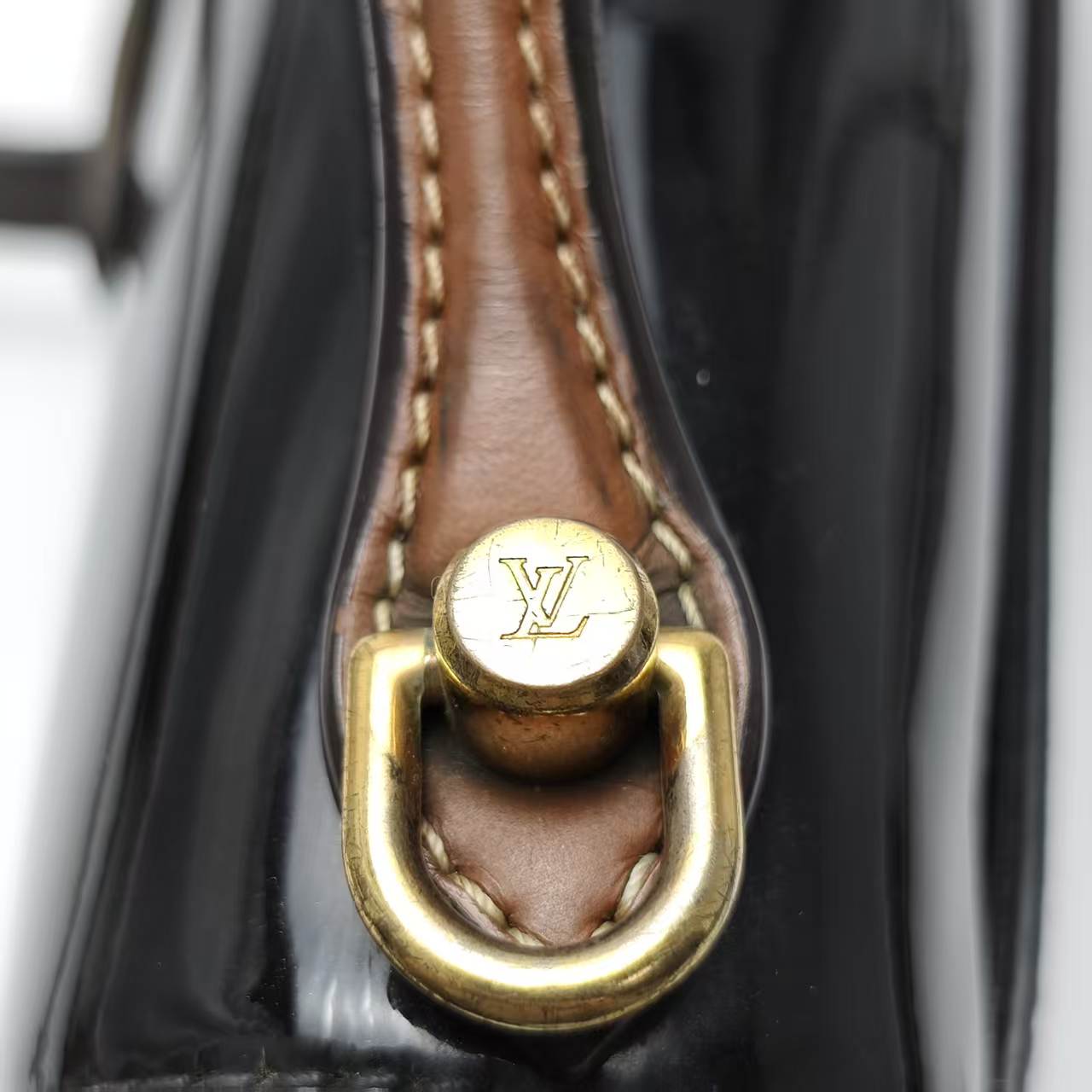 【*Shipped from: China*】LOUIS VUITTON Cherrywood Patent Leather Shoulder Bag — view 13