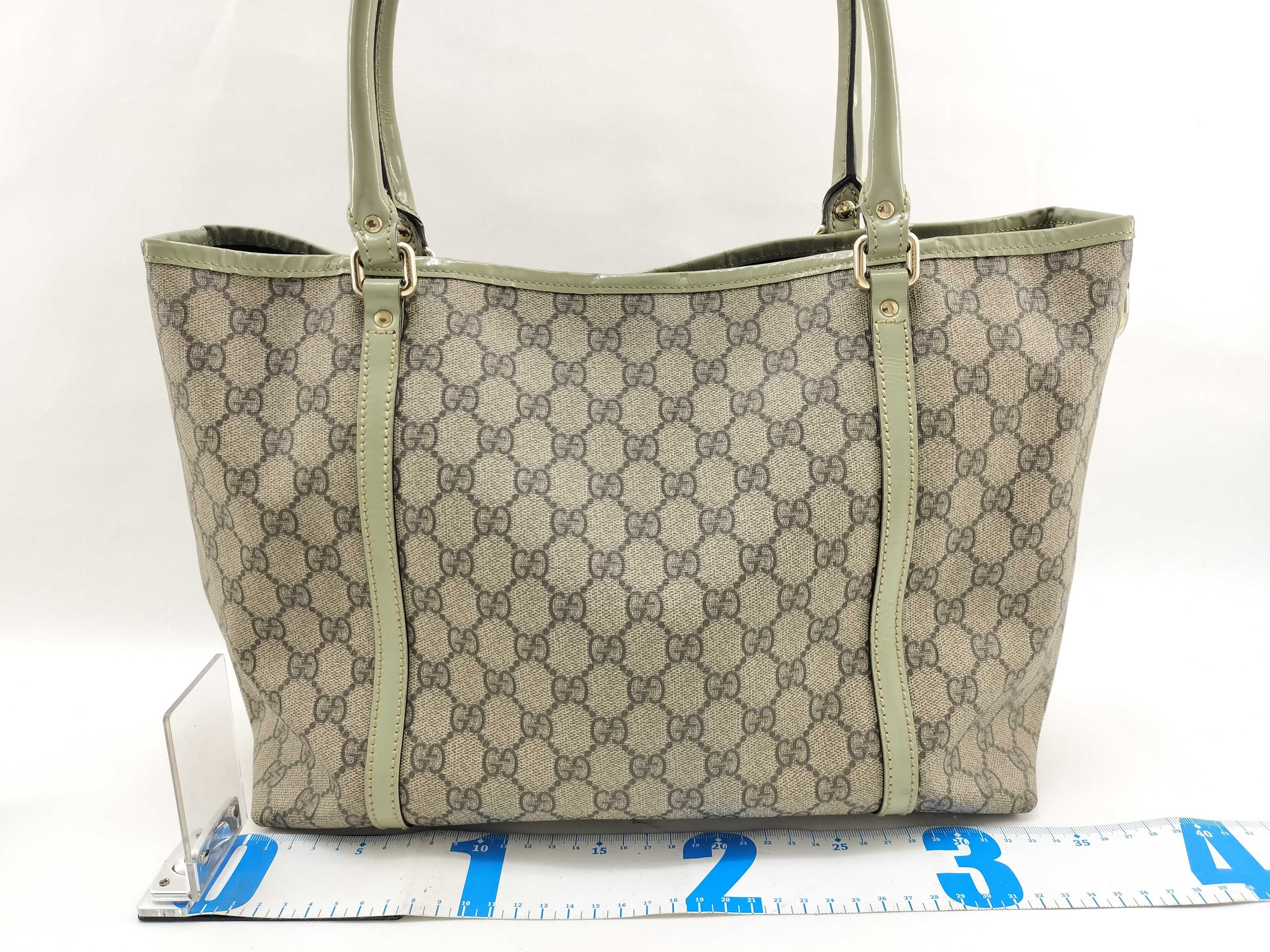 GG Supreme Tote Bag — view 2