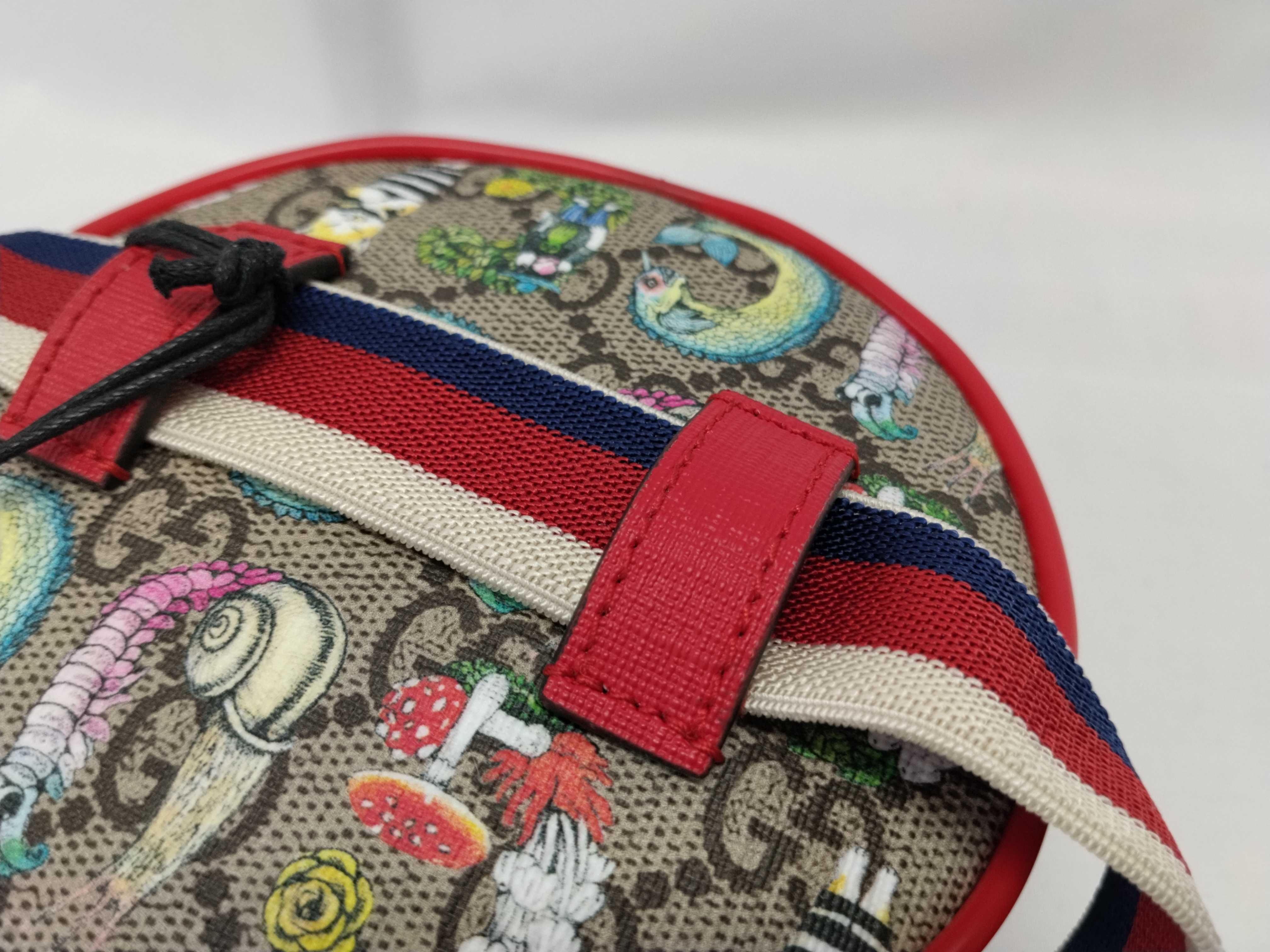 GG Supreme Gucci GG Supreme Higuchi Yuko Round Shoulder Bag 502330 Waist Bag — view 4