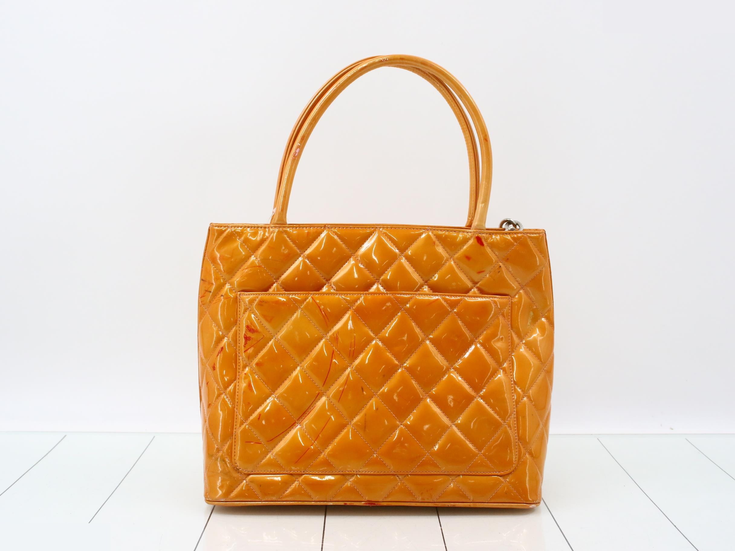 Reissue tote bag (enamel) — view 2