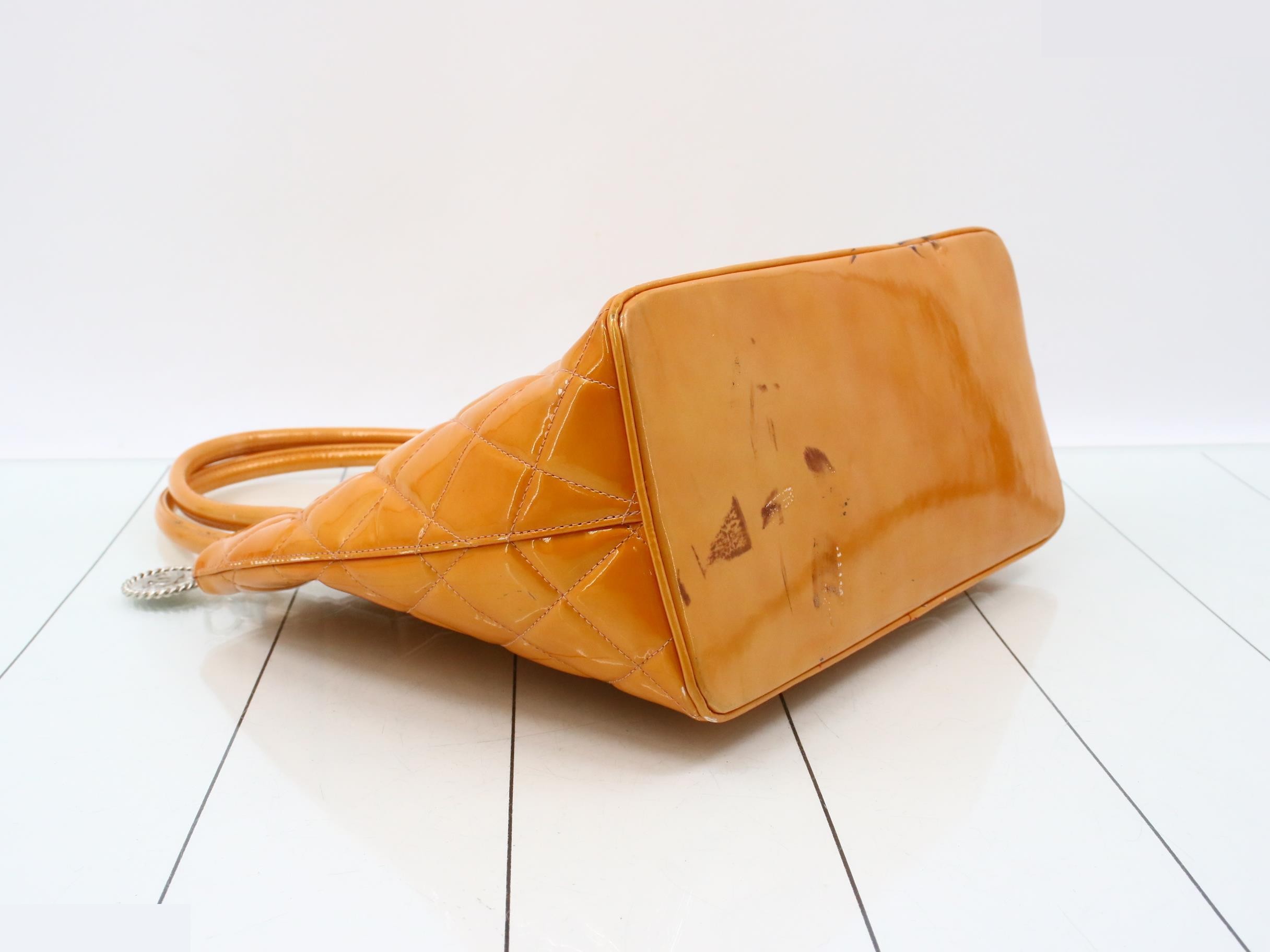 Reissue tote bag (enamel) — view 5