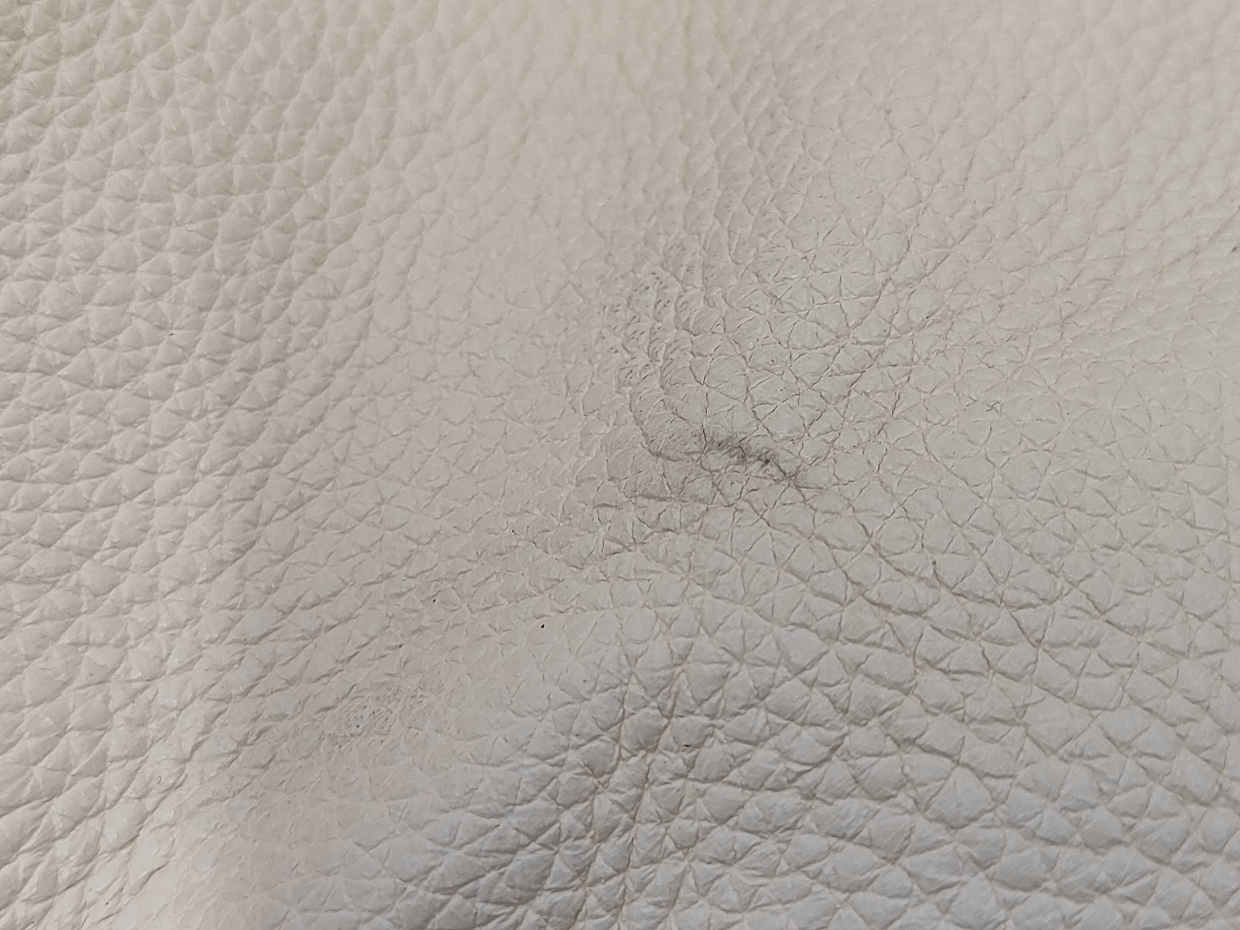 Intrecciato Leather Handbag — view 10