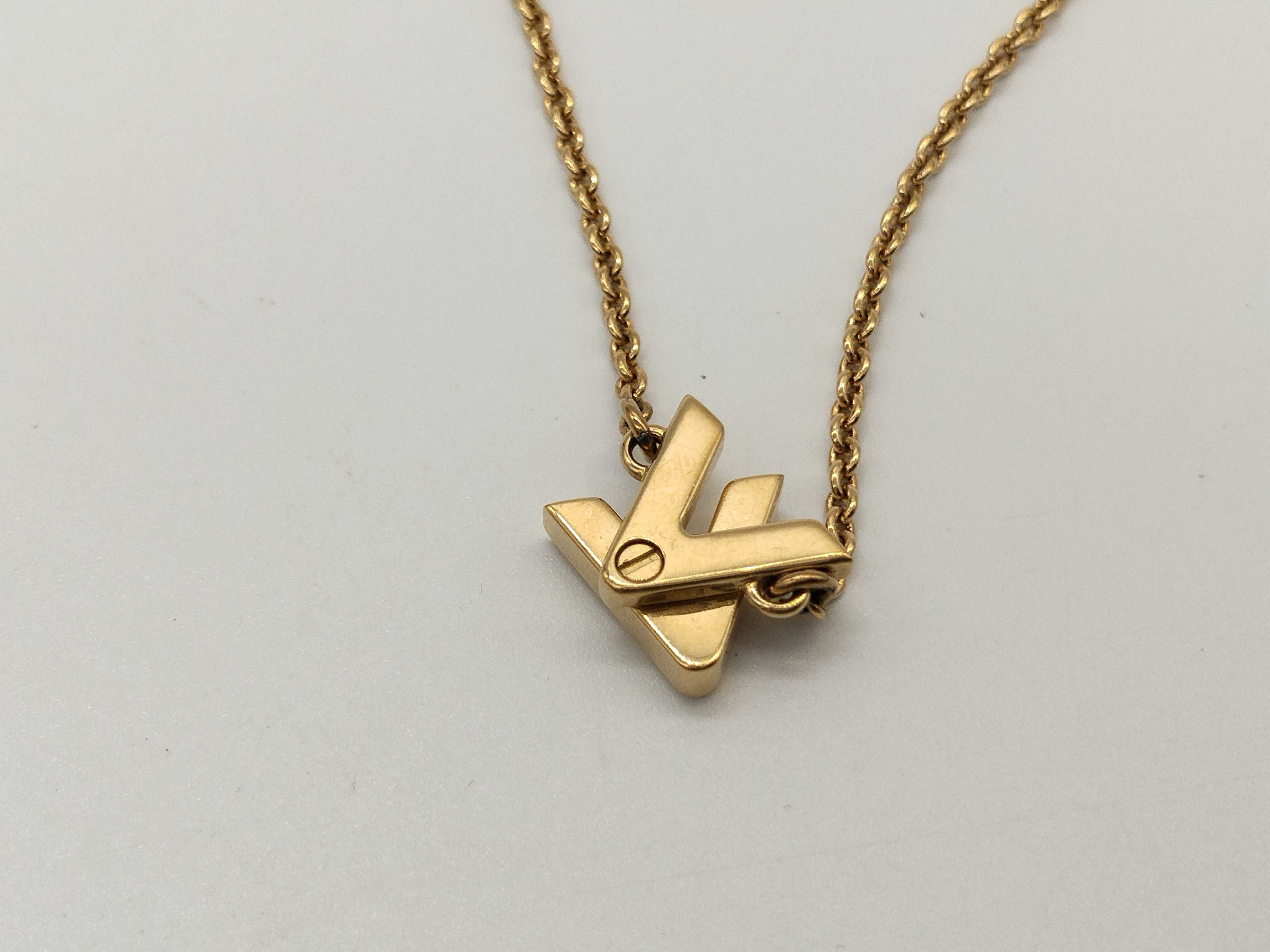 LV Essential V Bracelet Bracelet/Bangle — view 2