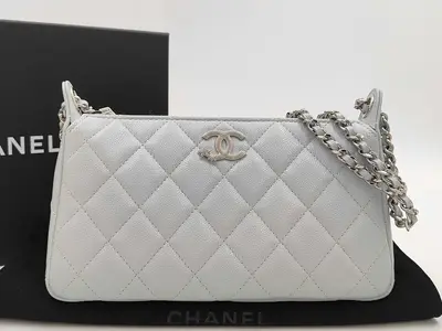 Star Coco Mark Caviar Chain Shoulder Bag (Random Number)