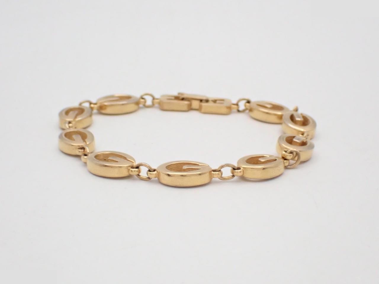 Other items: Precious metal bracelets and bangles (metal) - Total weight: 15.4g