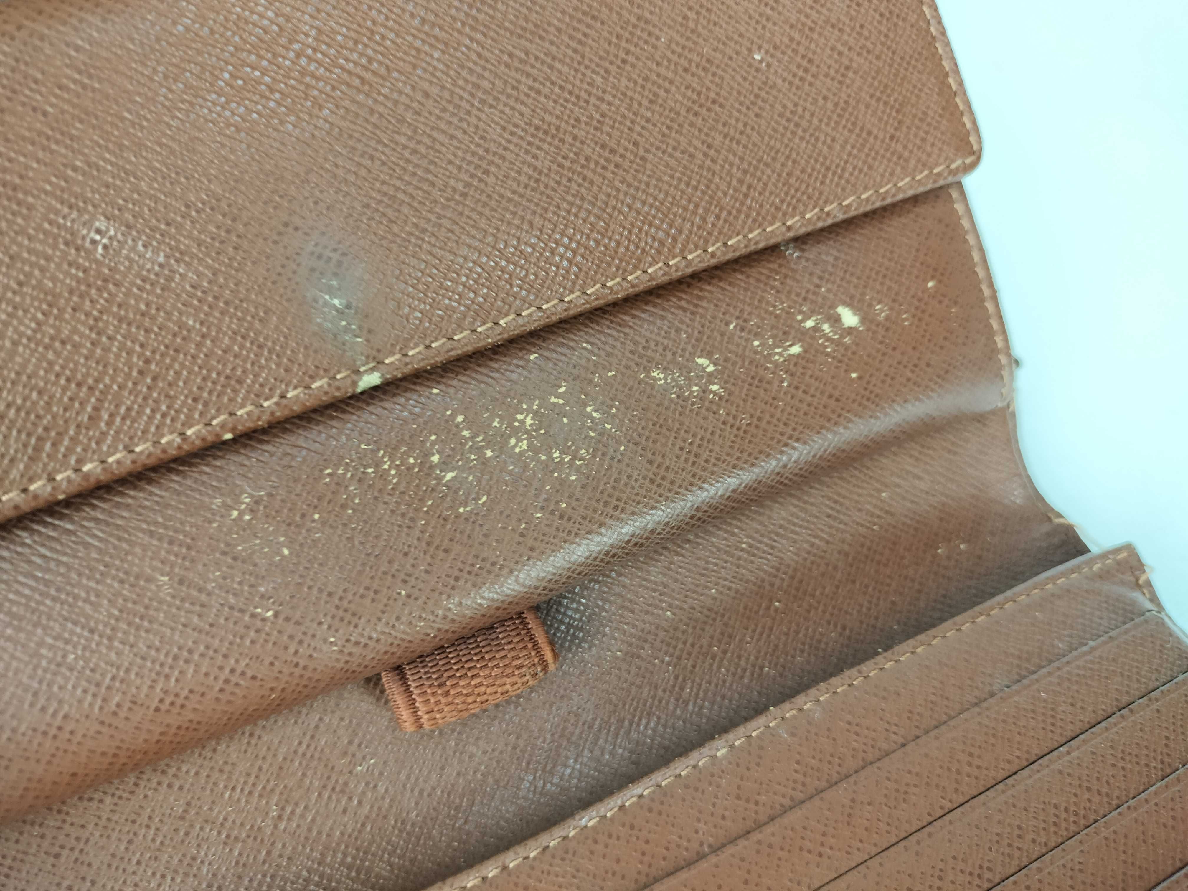 Monogram Portefeuille International wallet (no stickiness) — view 14