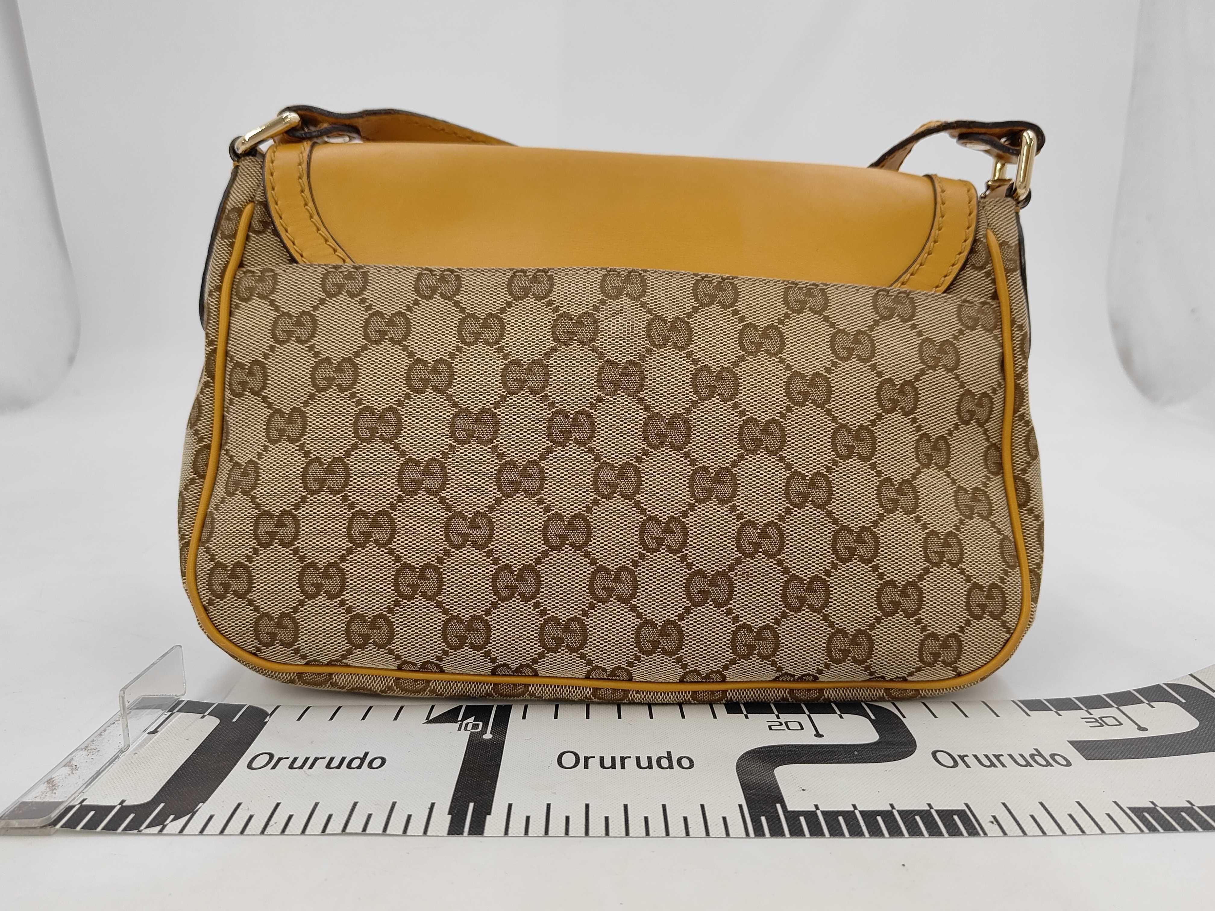 GG Canvas Shoulder Bag — view 2