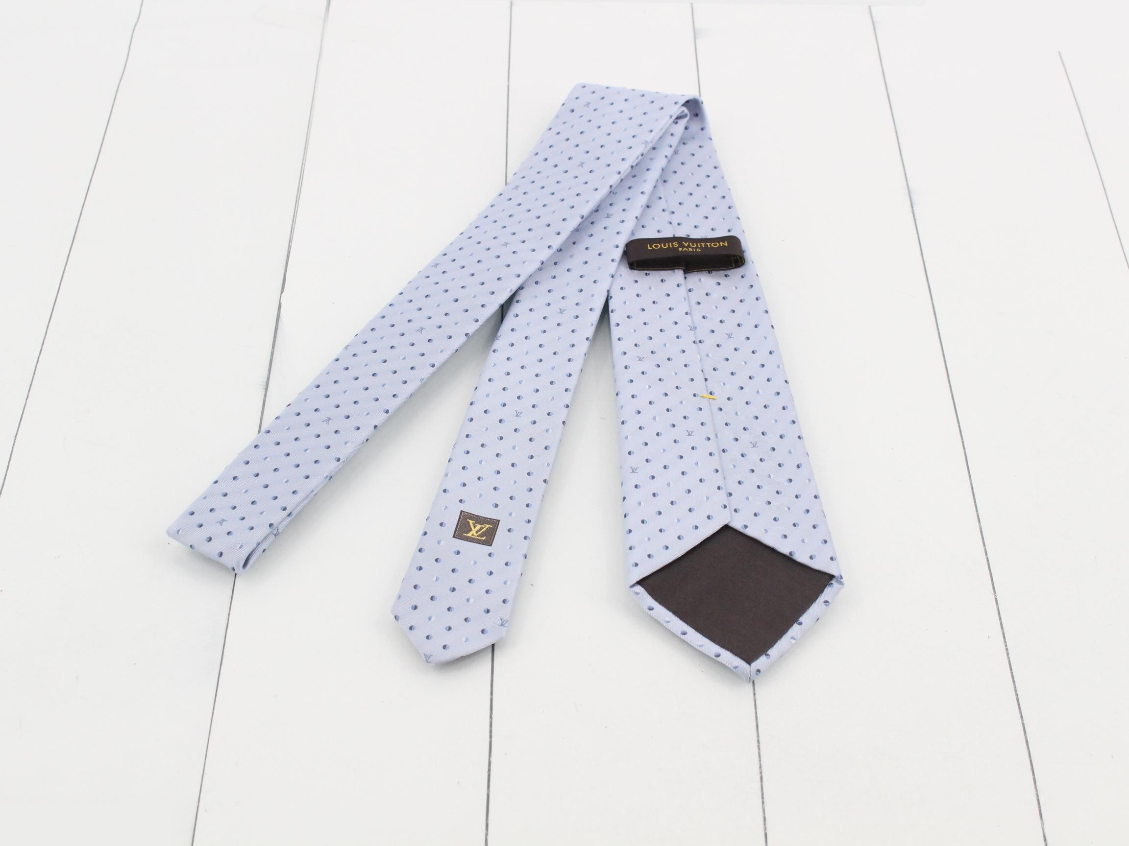 Silk tie — view 2