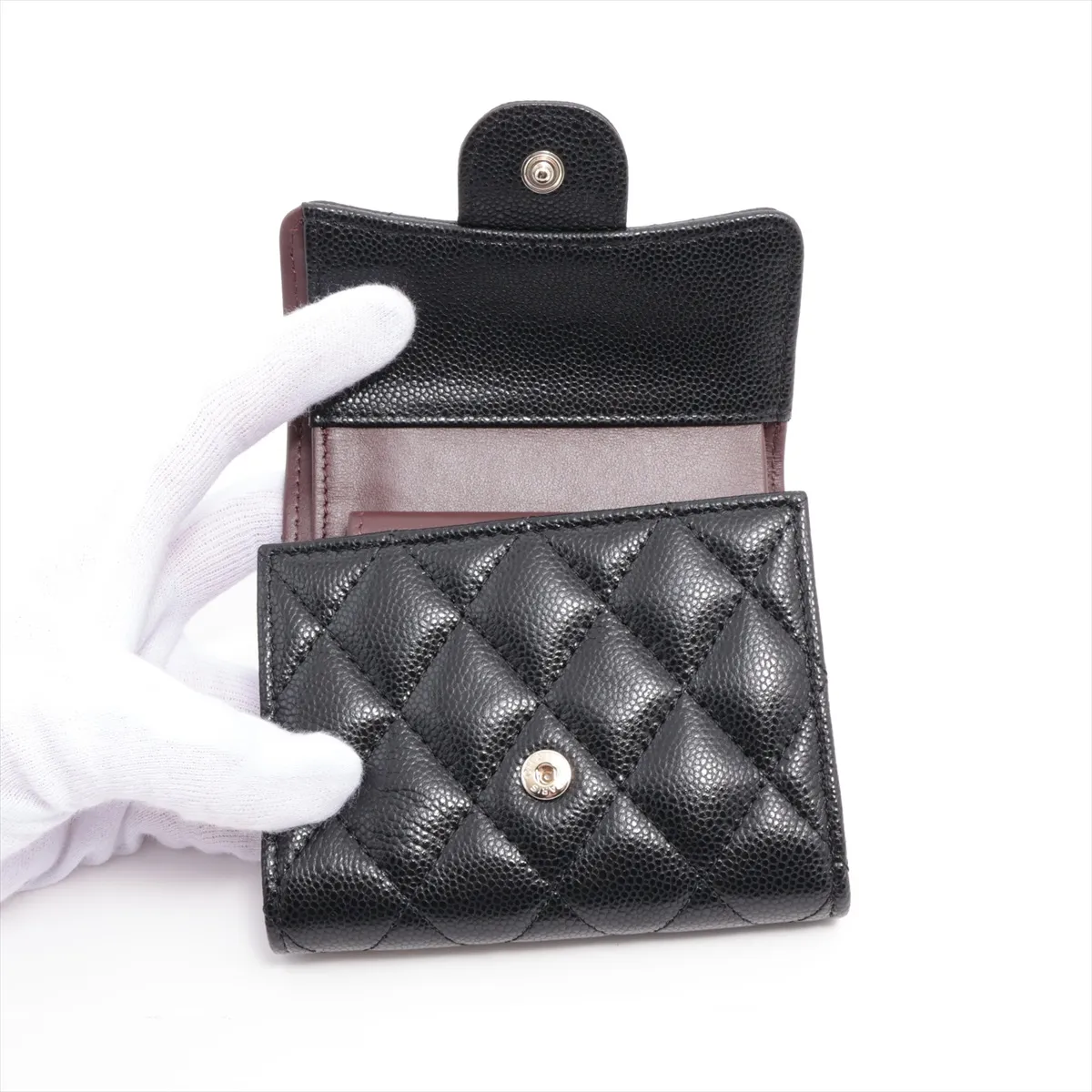 Matelasse Caviar Skin Compact Wallet Black Gold Hardware TP3X9E15 — view 3
