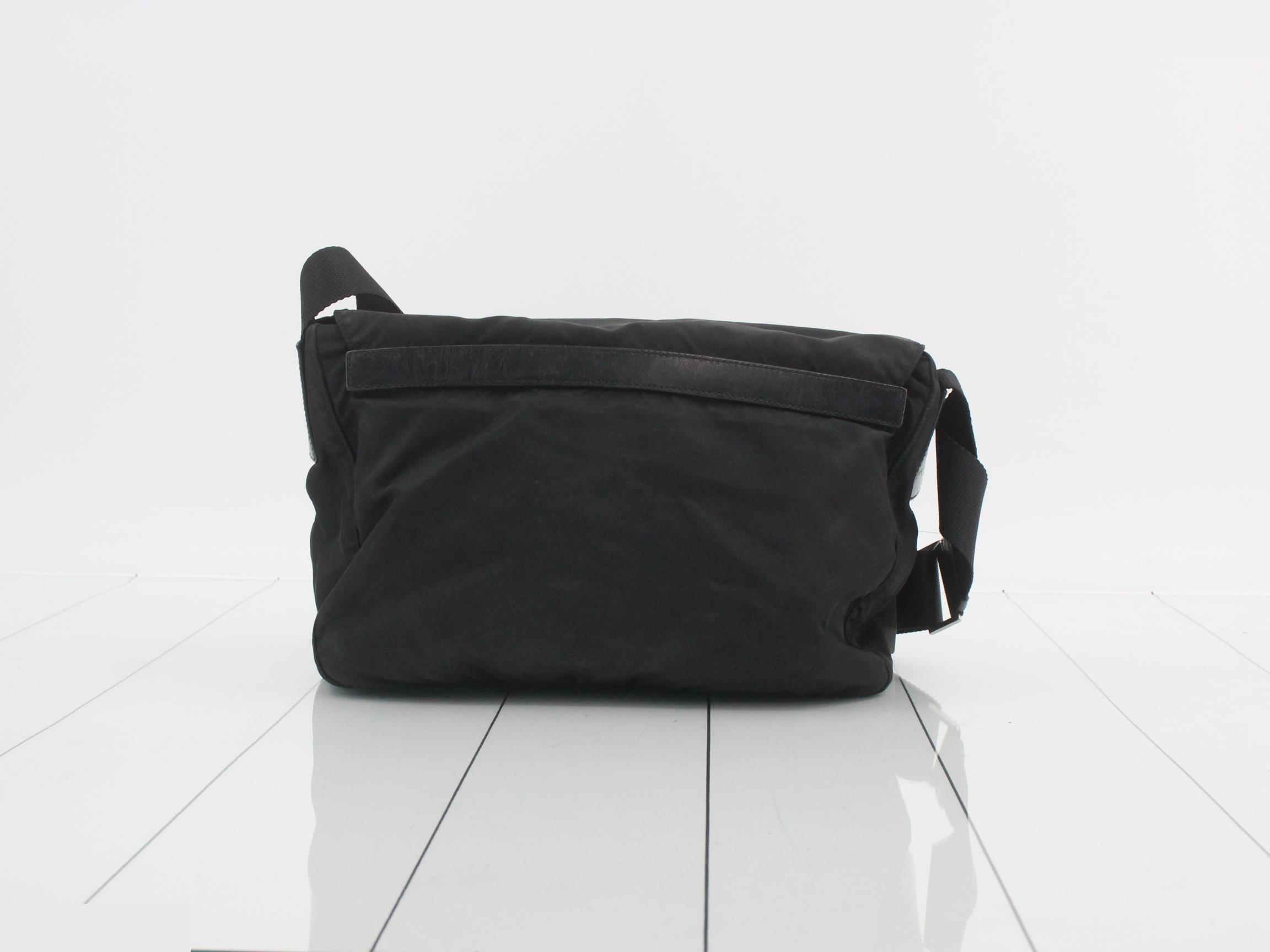 Tessuto Triangle Plate Shoulder Bag, Black — view 2