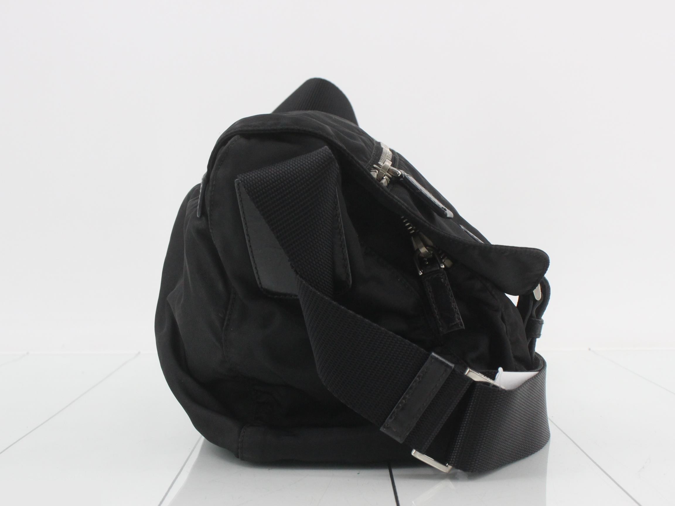 Tessuto Triangle Plate Shoulder Bag, Black — view 4