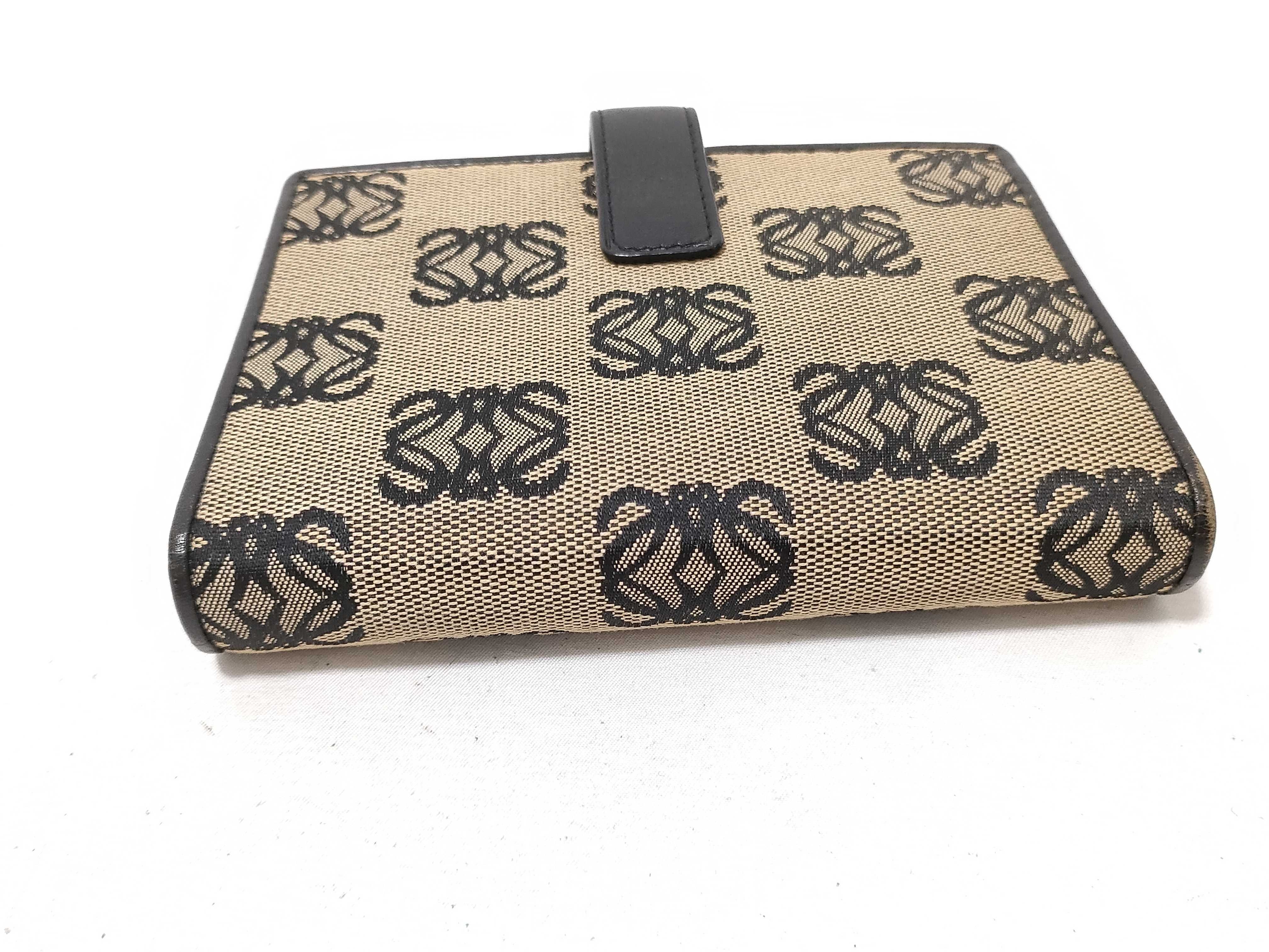 notebook cover — view 3