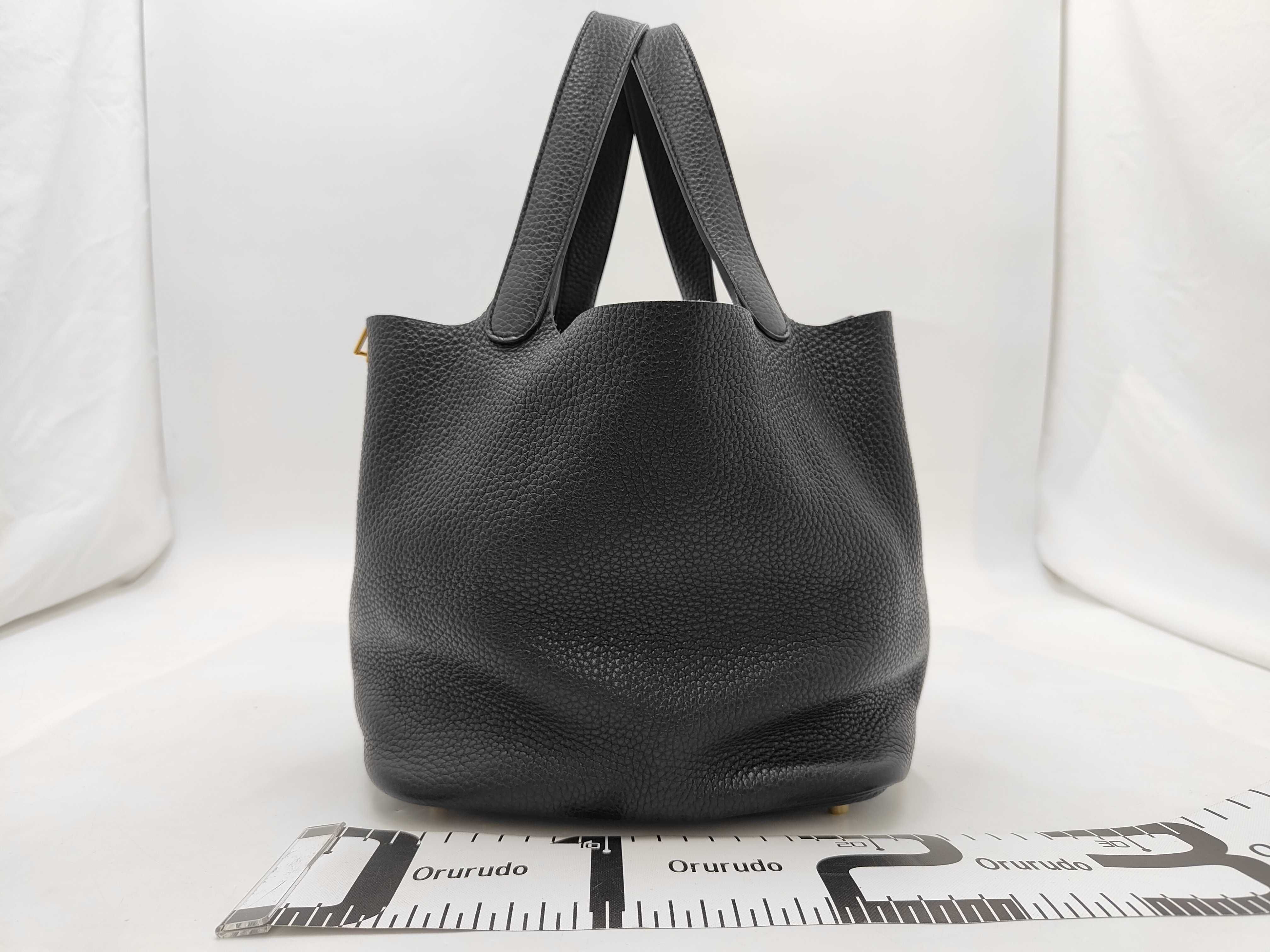 Picotin Lock MM Taurillon Clemence Handbag, Black, Y Stamp — view 2