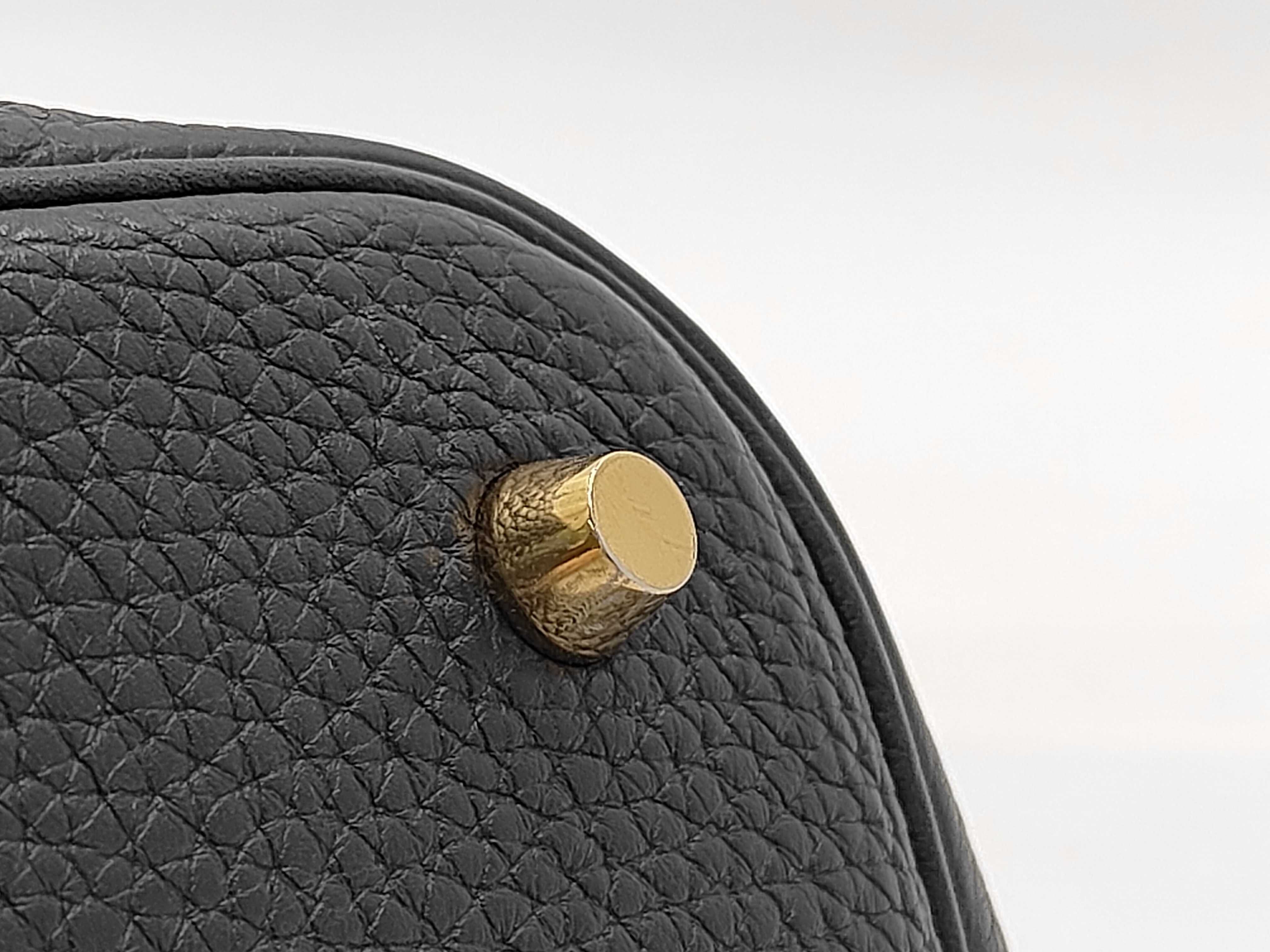 Picotin Lock MM Taurillon Clemence Handbag, Black, Y Stamp — view 4