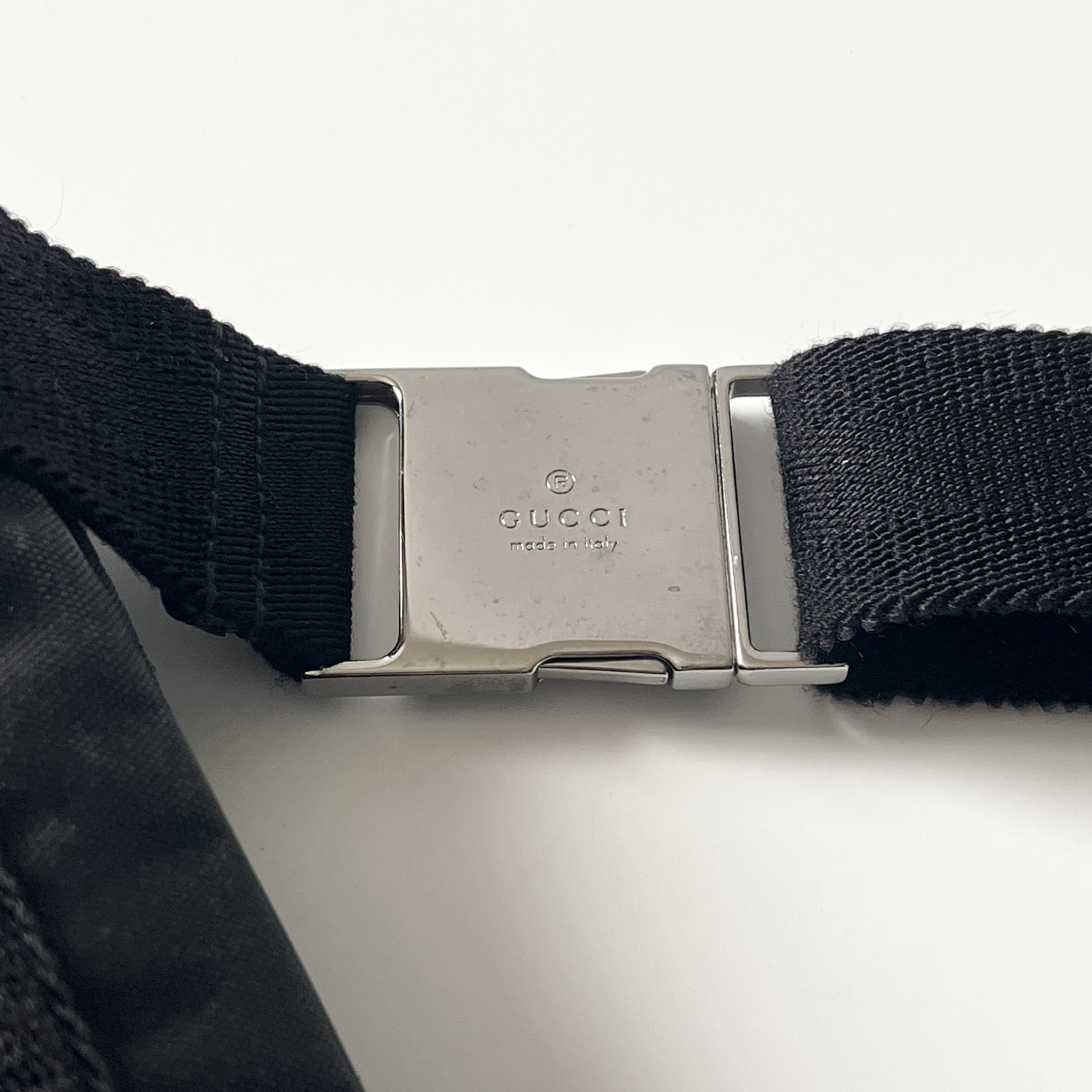 GG Canvas Shoulder Bag — view 11