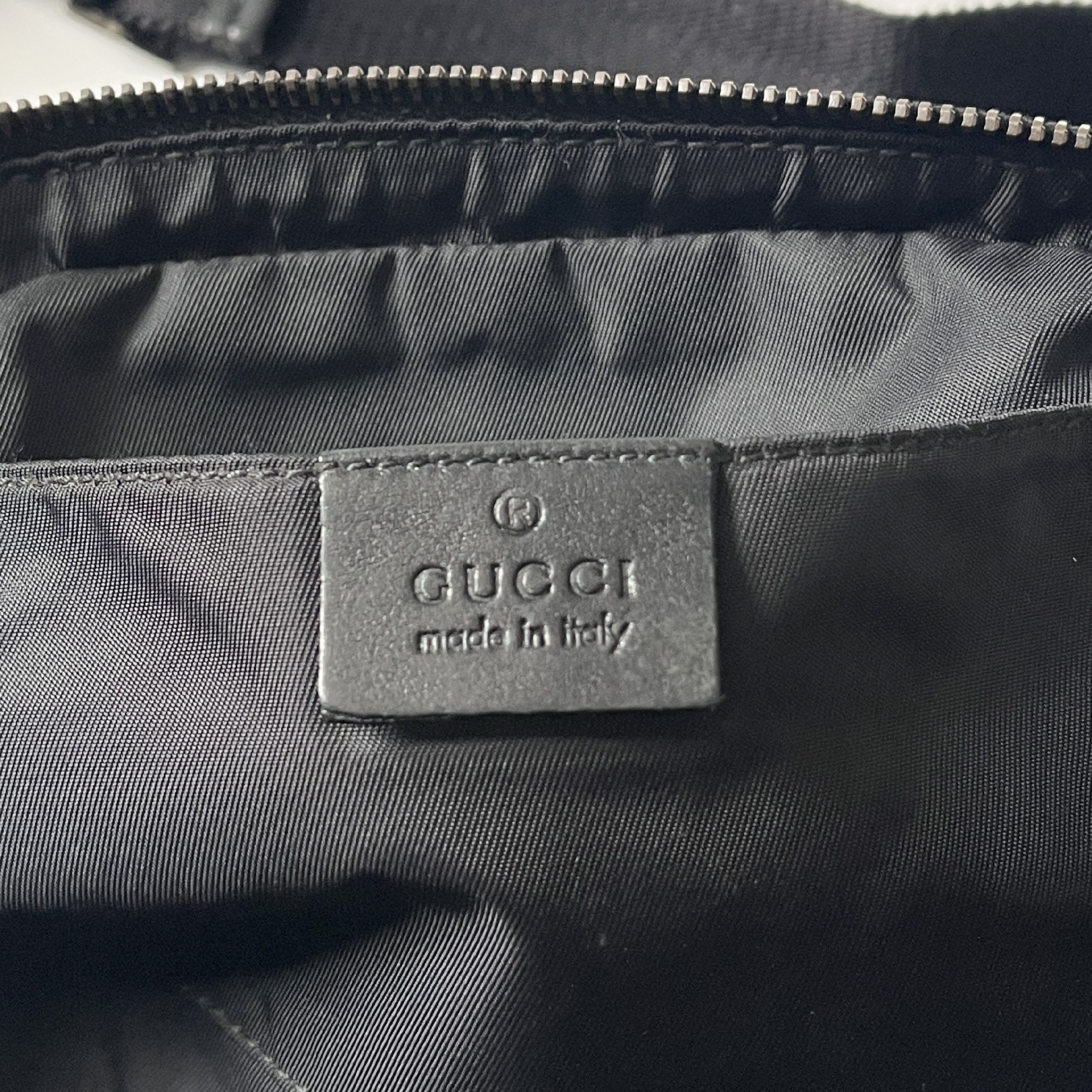GG Canvas Shoulder Bag — view 15