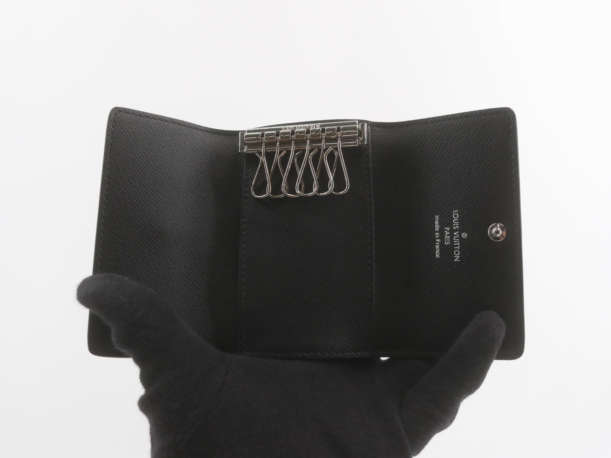 6-key case — view 4