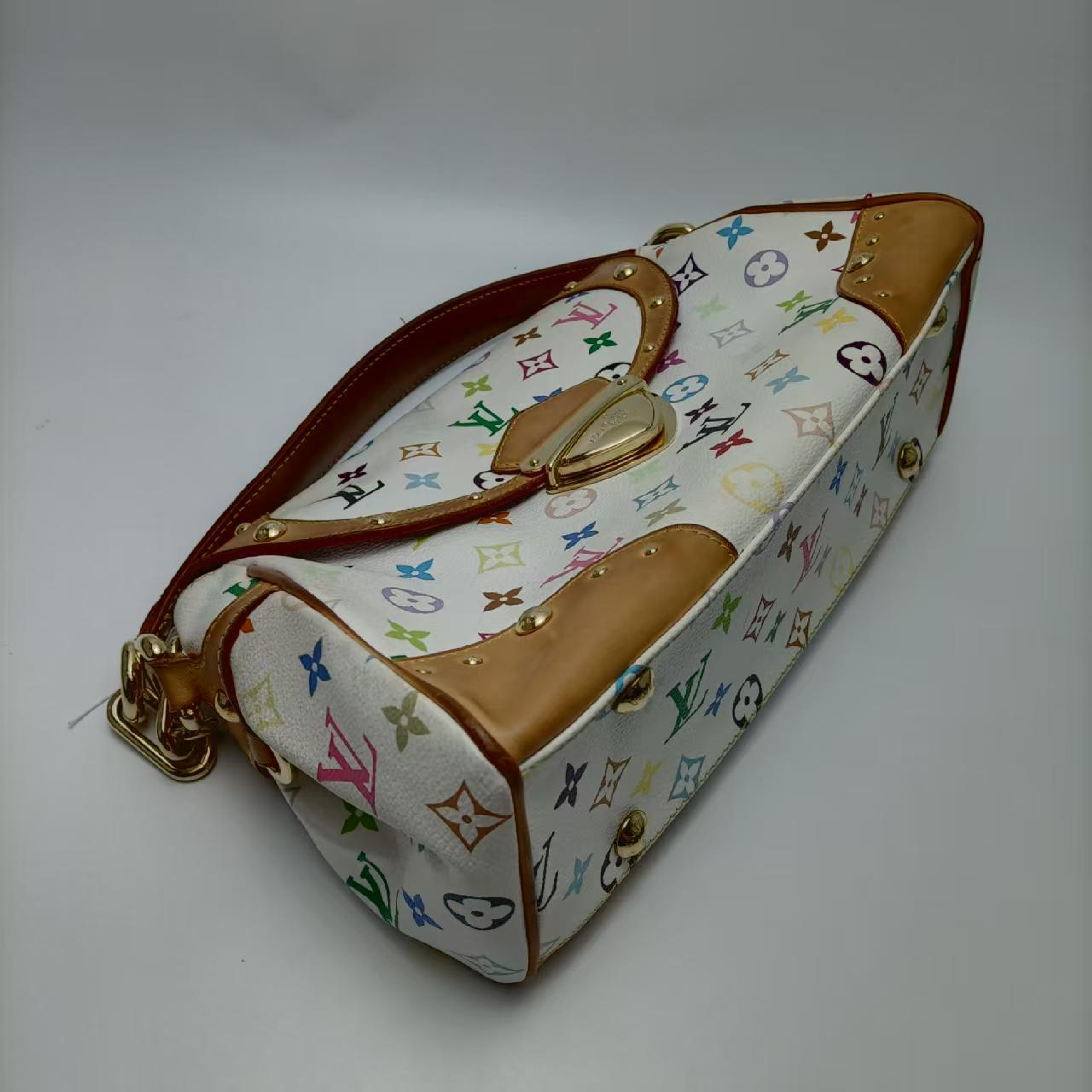 beverlypu shoulder bag — view 4