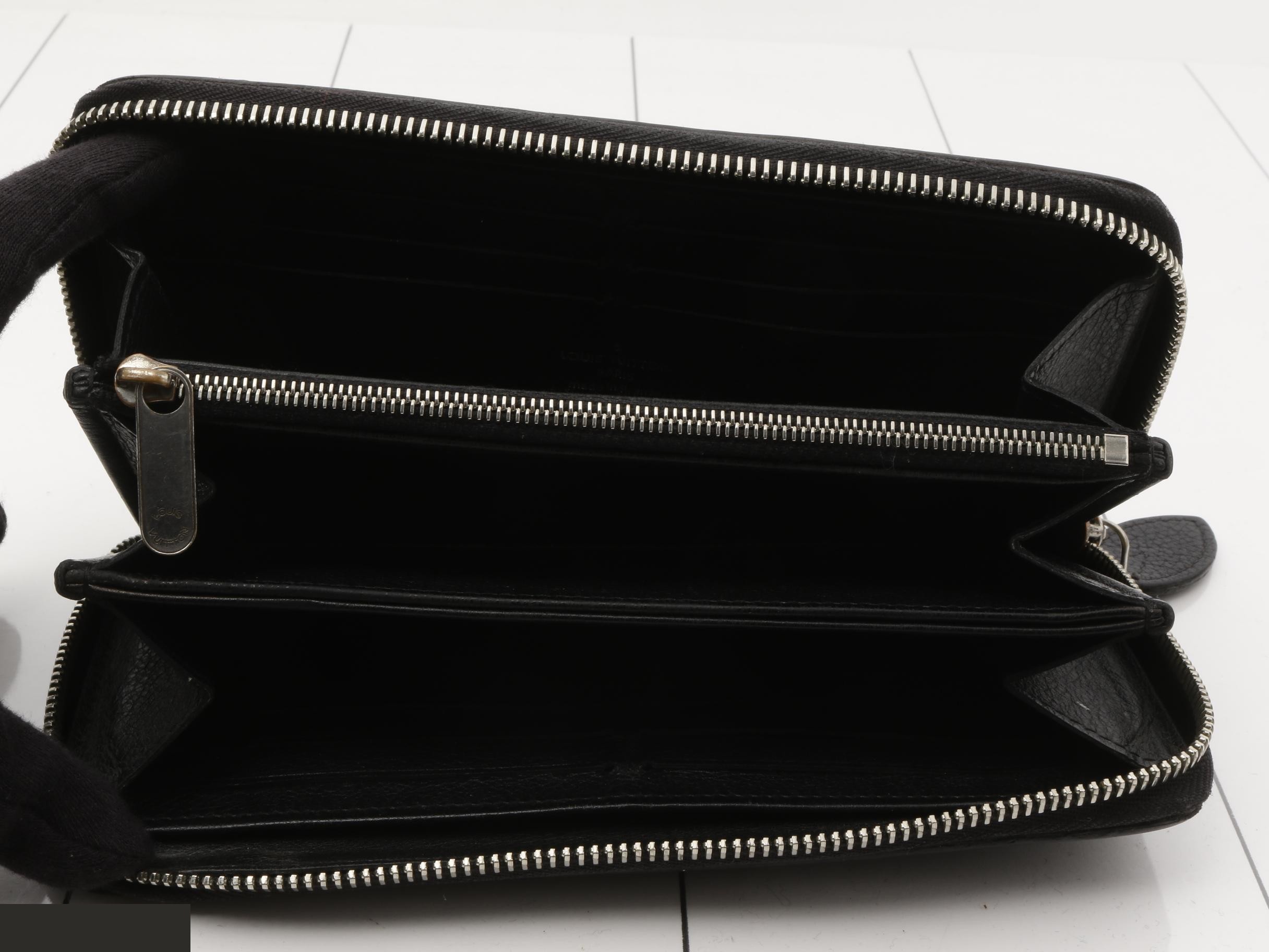 Long Wallet — view 4