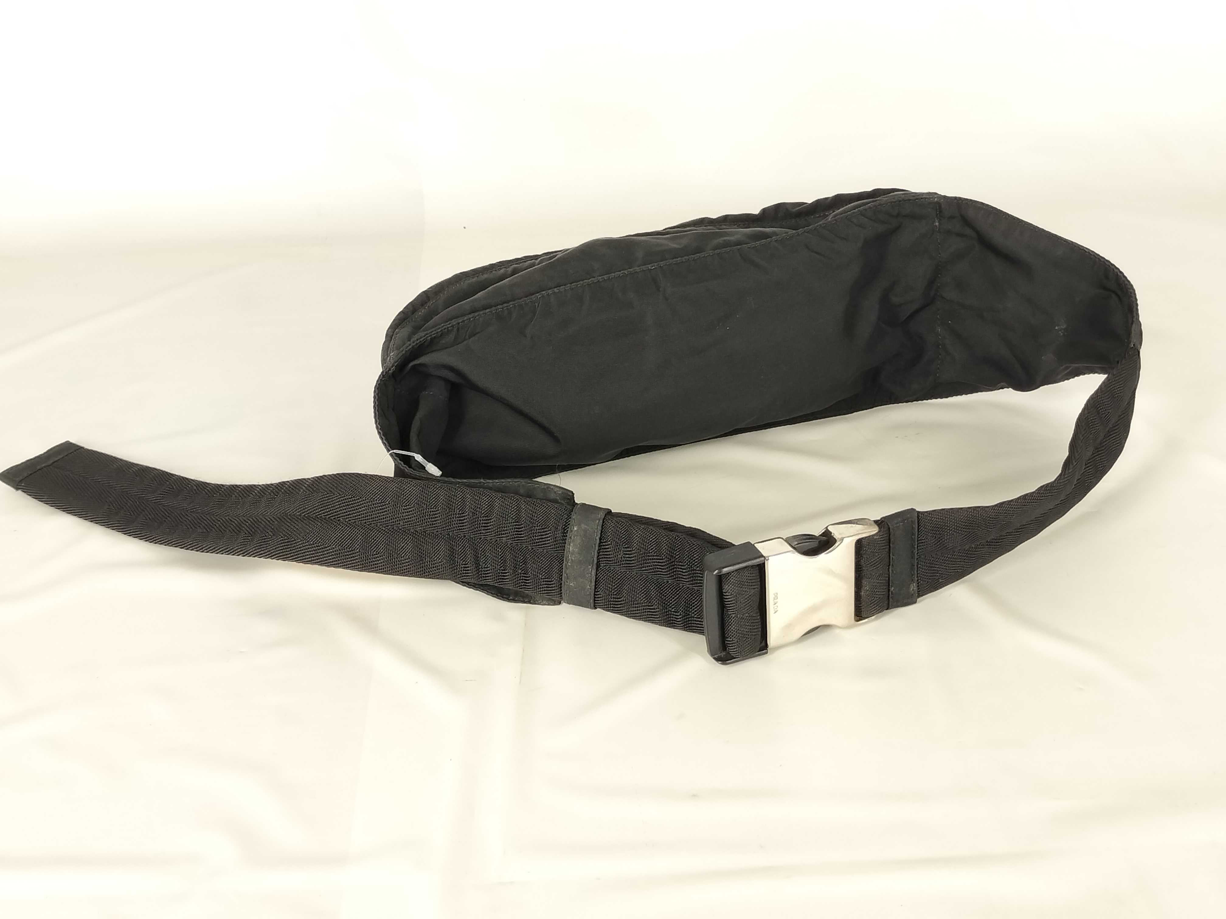 Nylon Body Bag Shoulder Bag — view 3